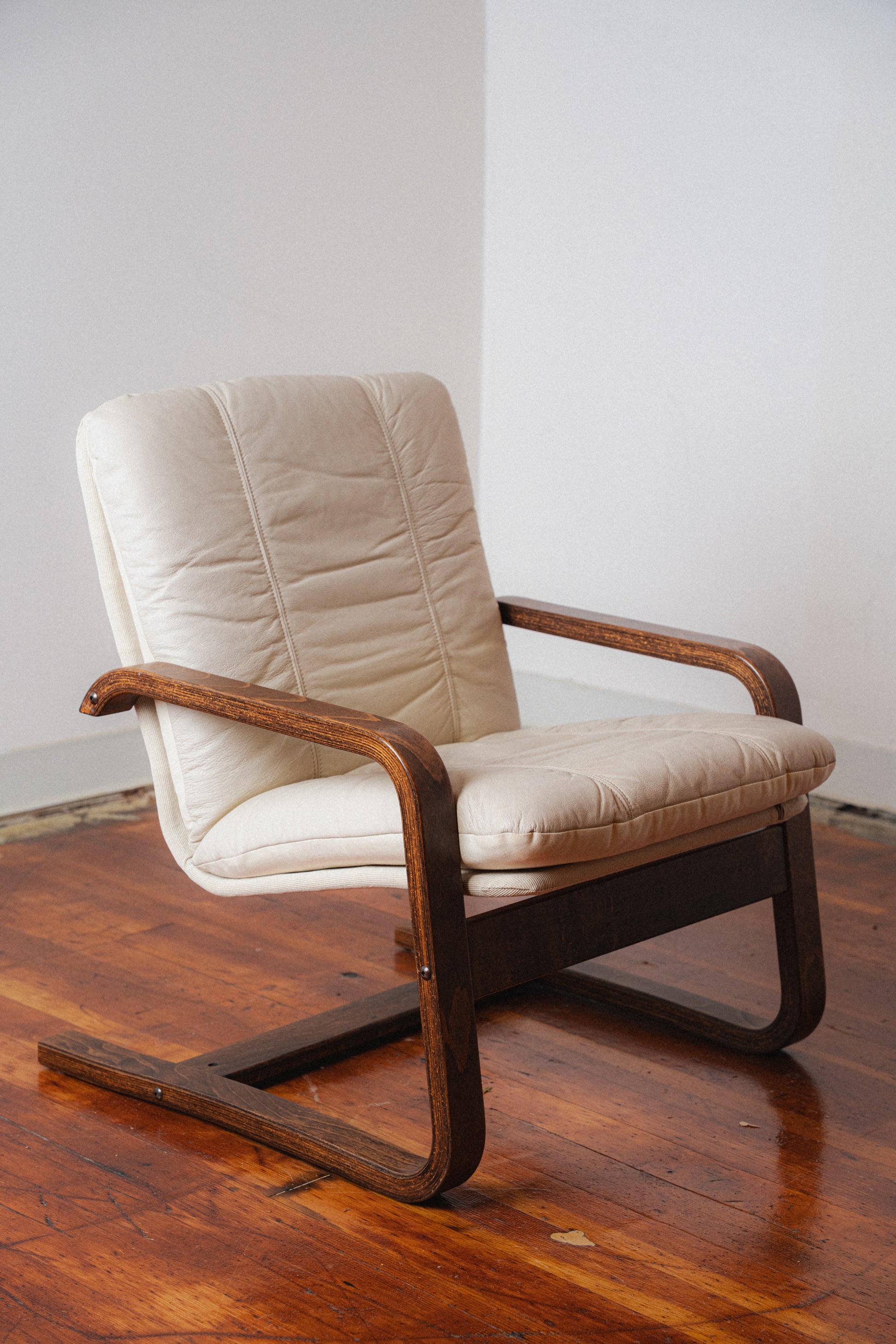 Bent Rosewood Lounge Chairs by Westnofa