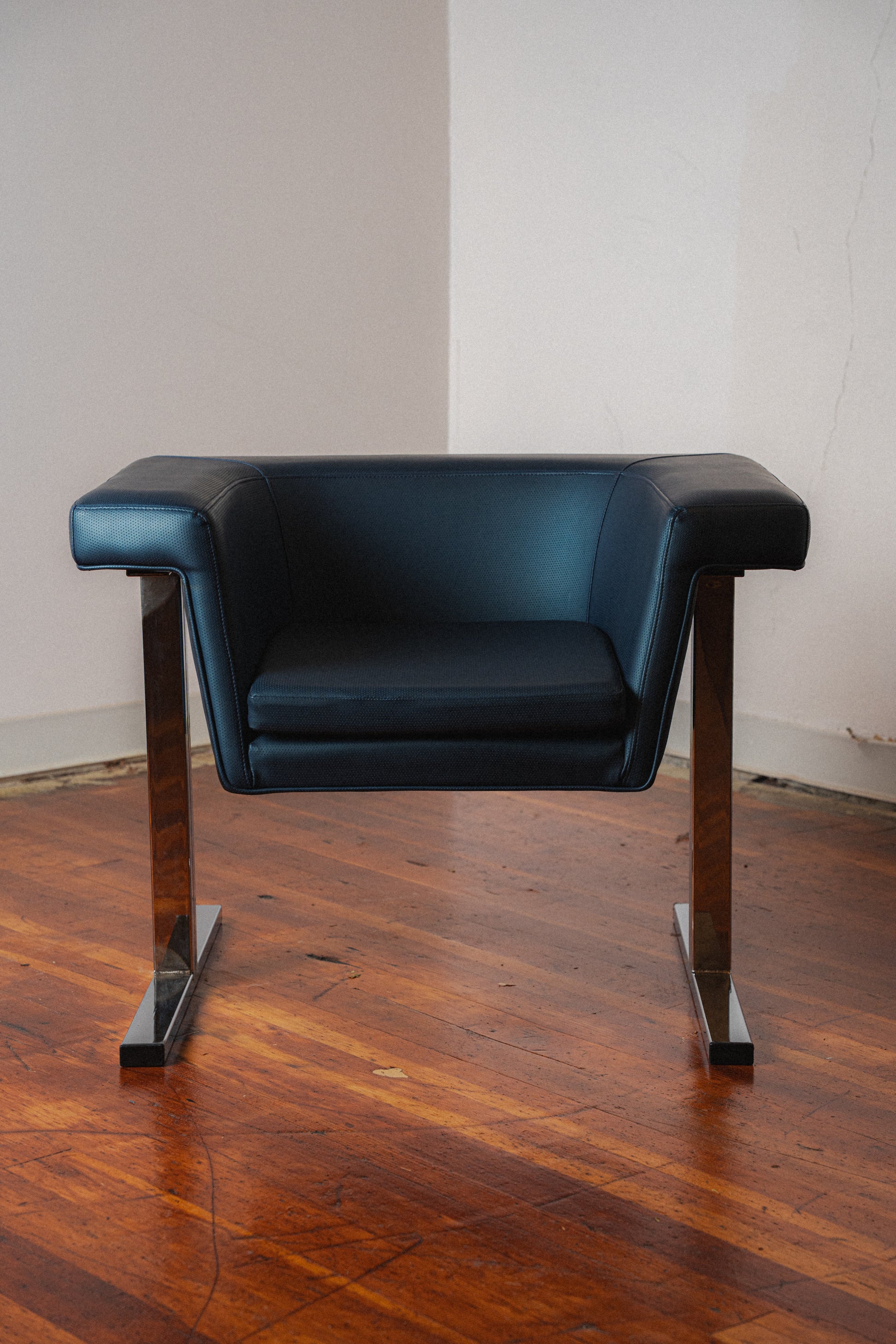 Battlestar Galactica Prop Lounge Chair