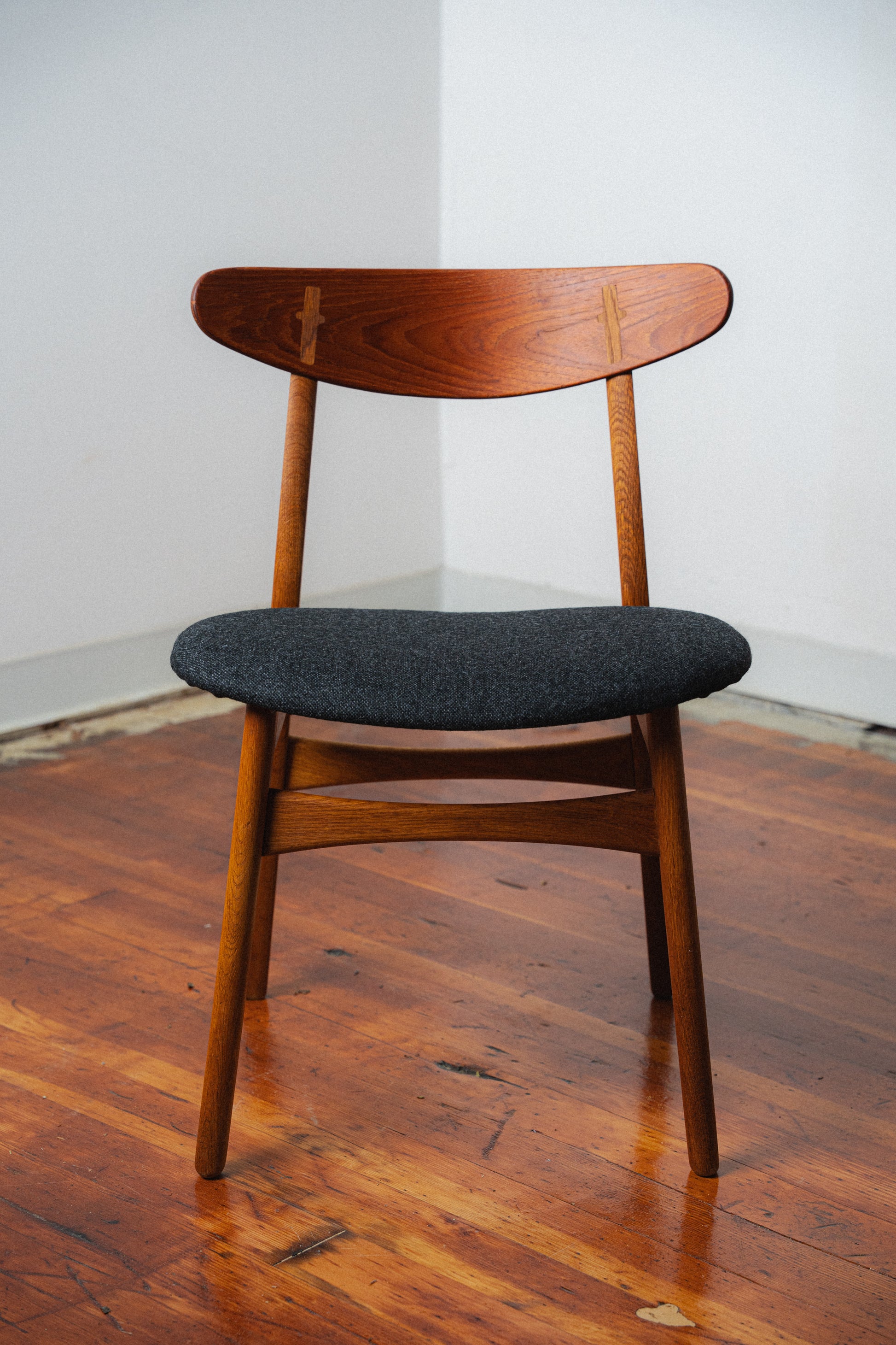 CH30 Chair by Hans Wegner for Carl Hansen & Son