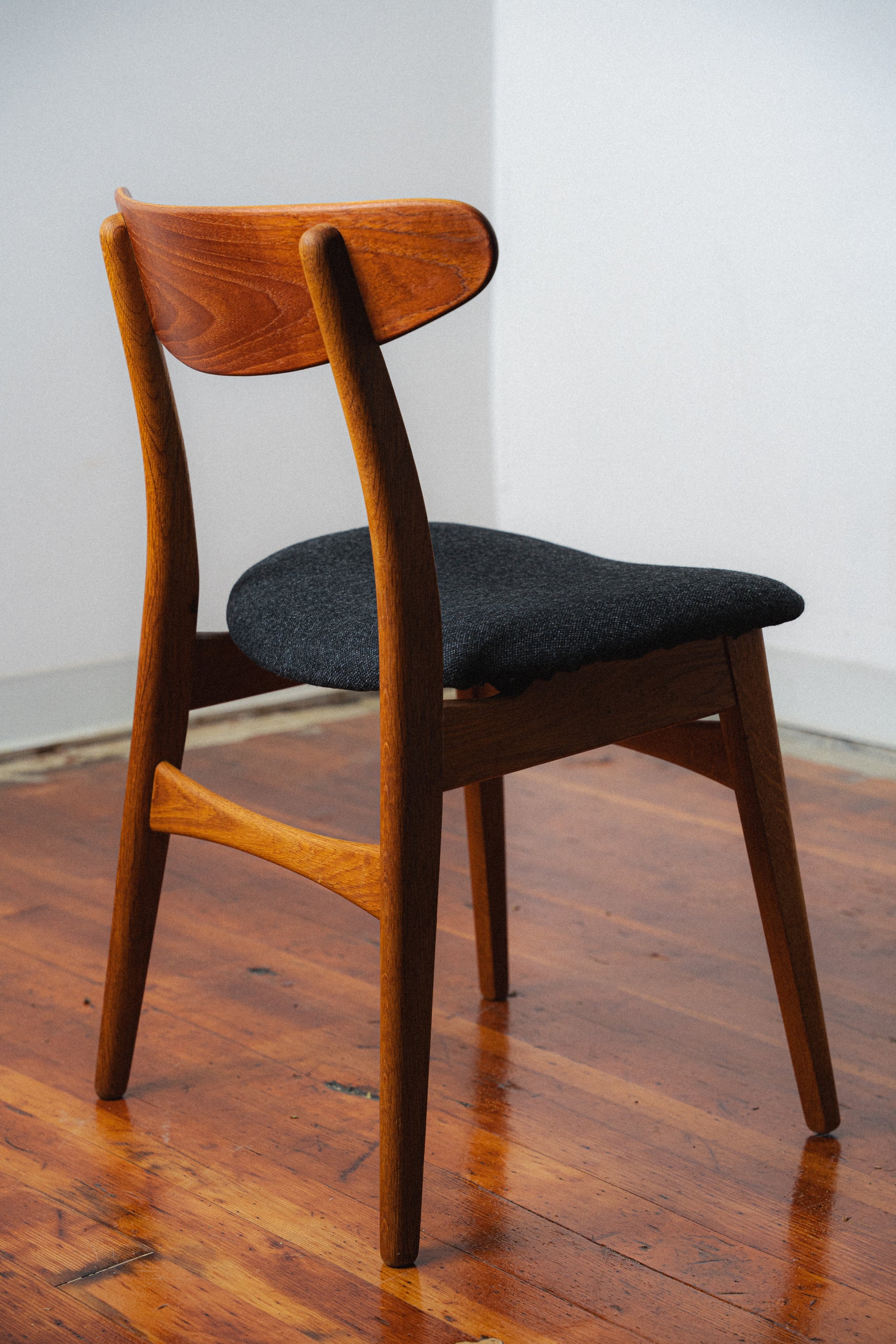 CH30 Chair by Hans Wegner for Carl Hansen & Son