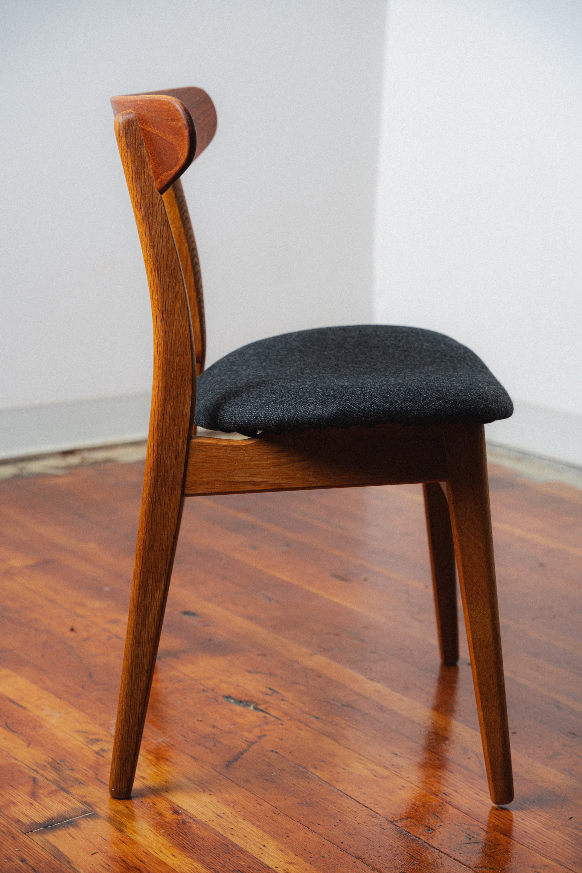 CH30 Chair by Hans Wegner for Carl Hansen & Son