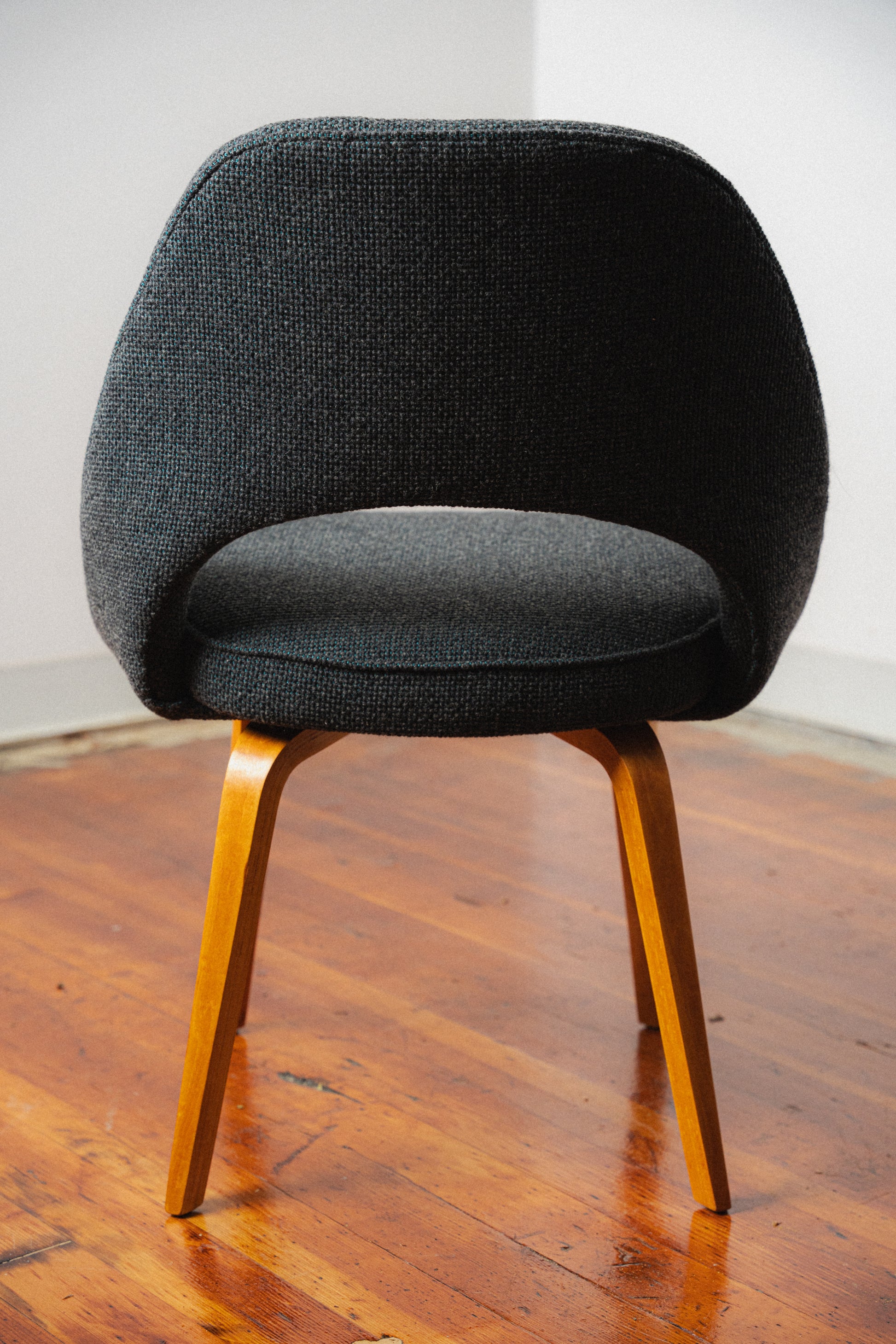 Executive Chair (Armless) by Eero Saarinen for Knoll