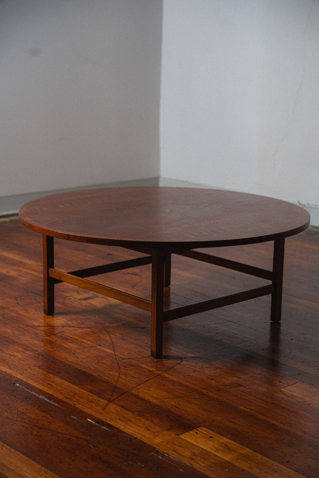 Round "Delineator" Coffee Table by Paul McCobb for Lane