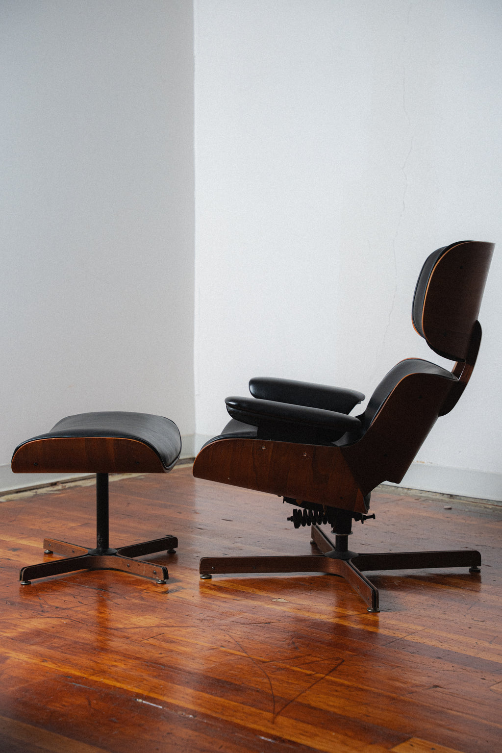 Plycraft "Mr. Chair" by George Mulhauser for Plycraft