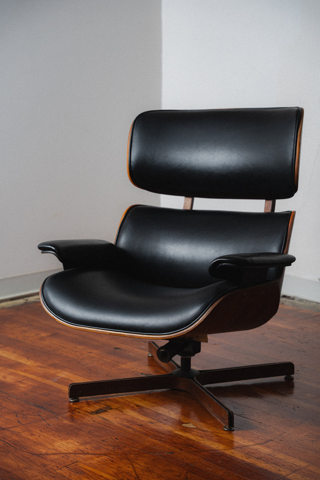 Plycraft "Mr. Chair" by George Mulhauser for Plycraft