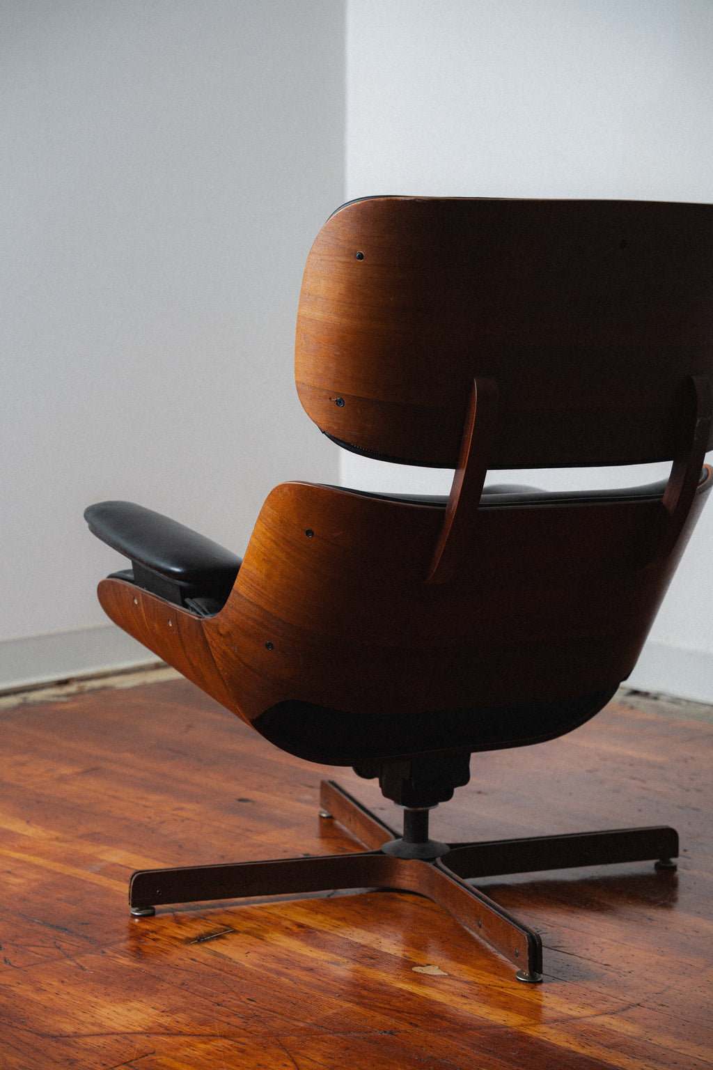 Plycraft "Mr. Chair" by George Mulhauser for Plycraft