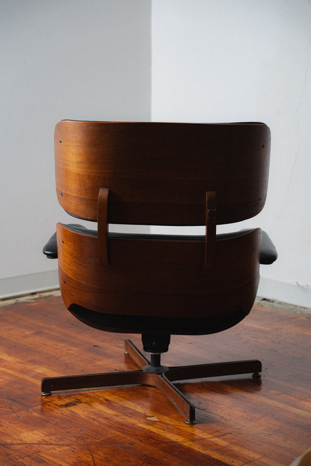 Plycraft "Mr. Chair" by George Mulhauser for Plycraft