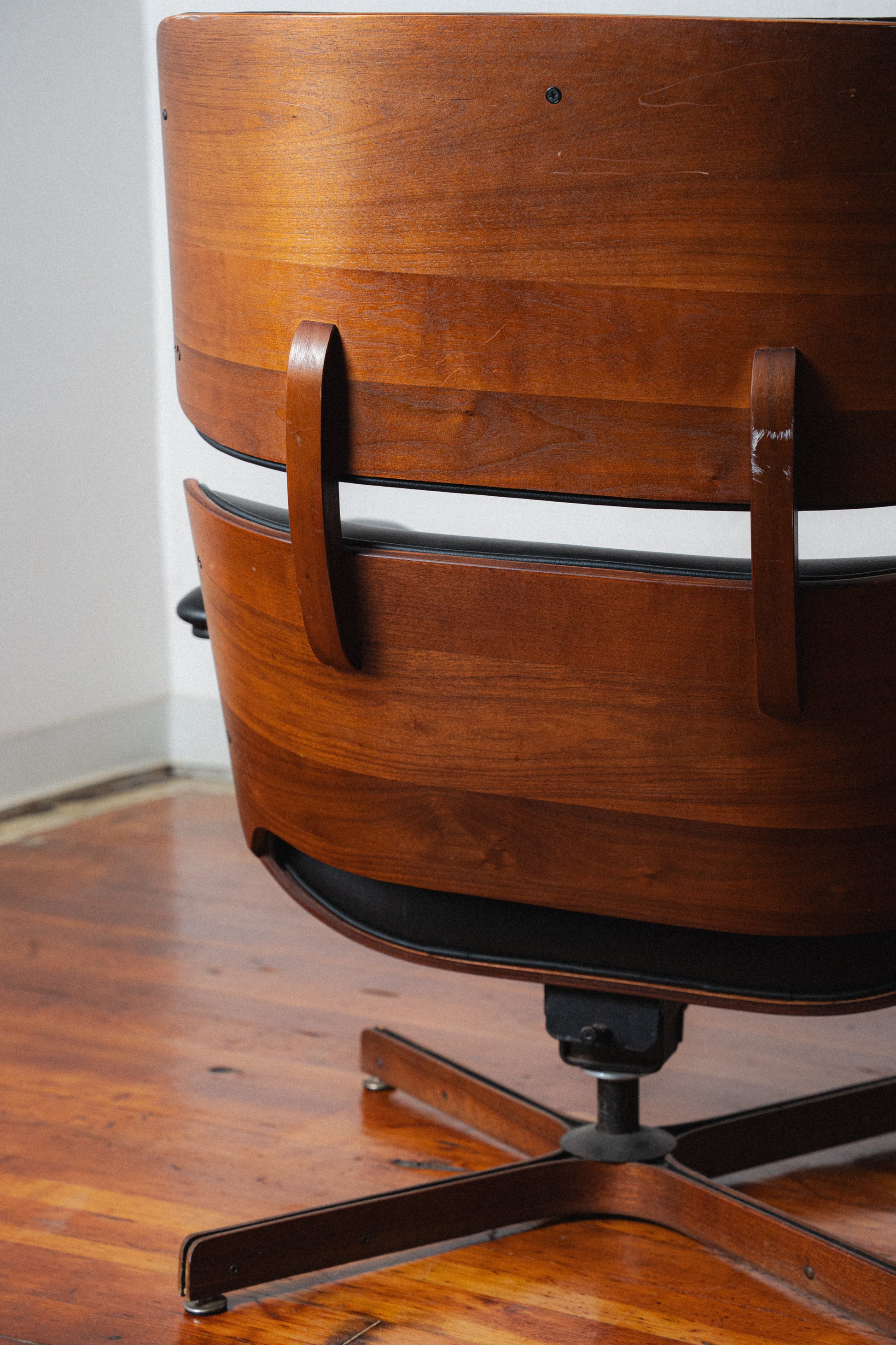 Plycraft "Mr. Chair" by George Mulhauser for Plycraft