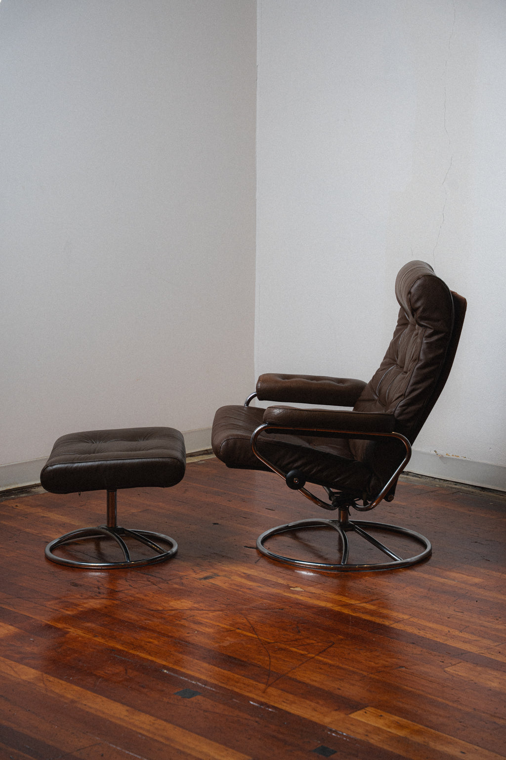 Ekornes Stressless Lounge Chair + Ottoman