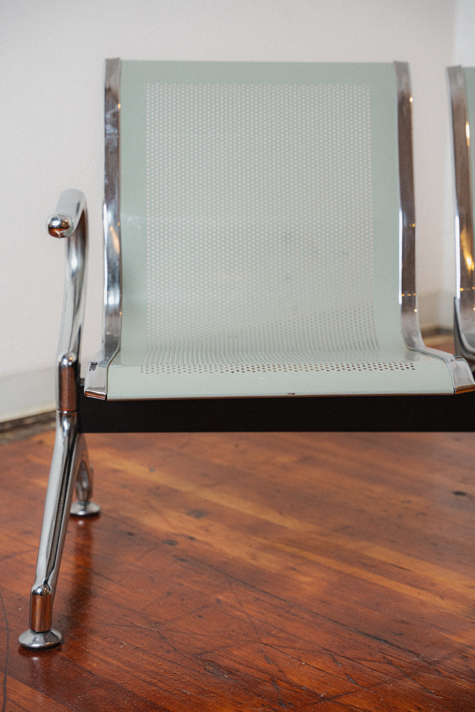 Eames-Style Aluminum Airport Bench Seat