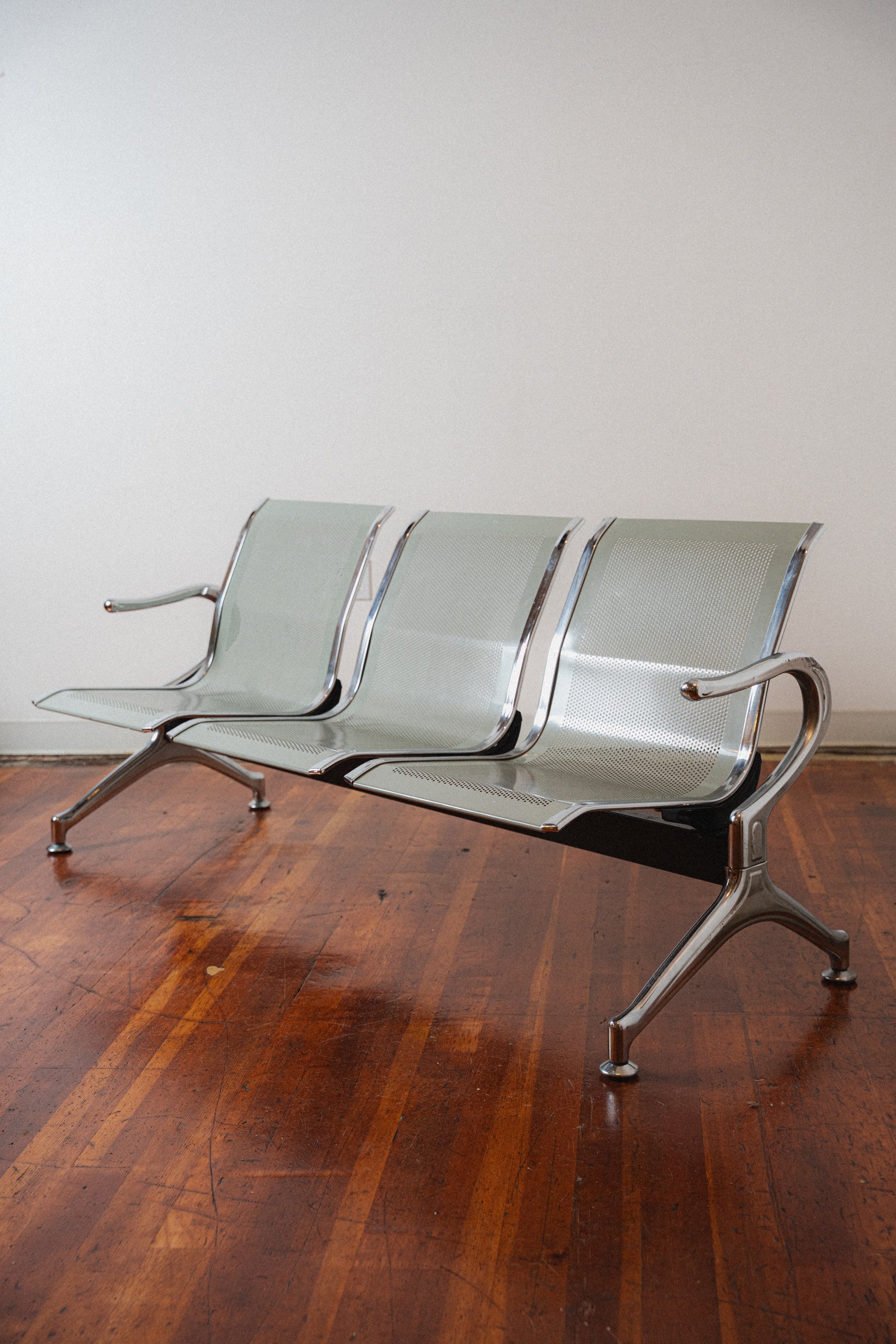 Eames-Style Aluminum Airport Bench Seat