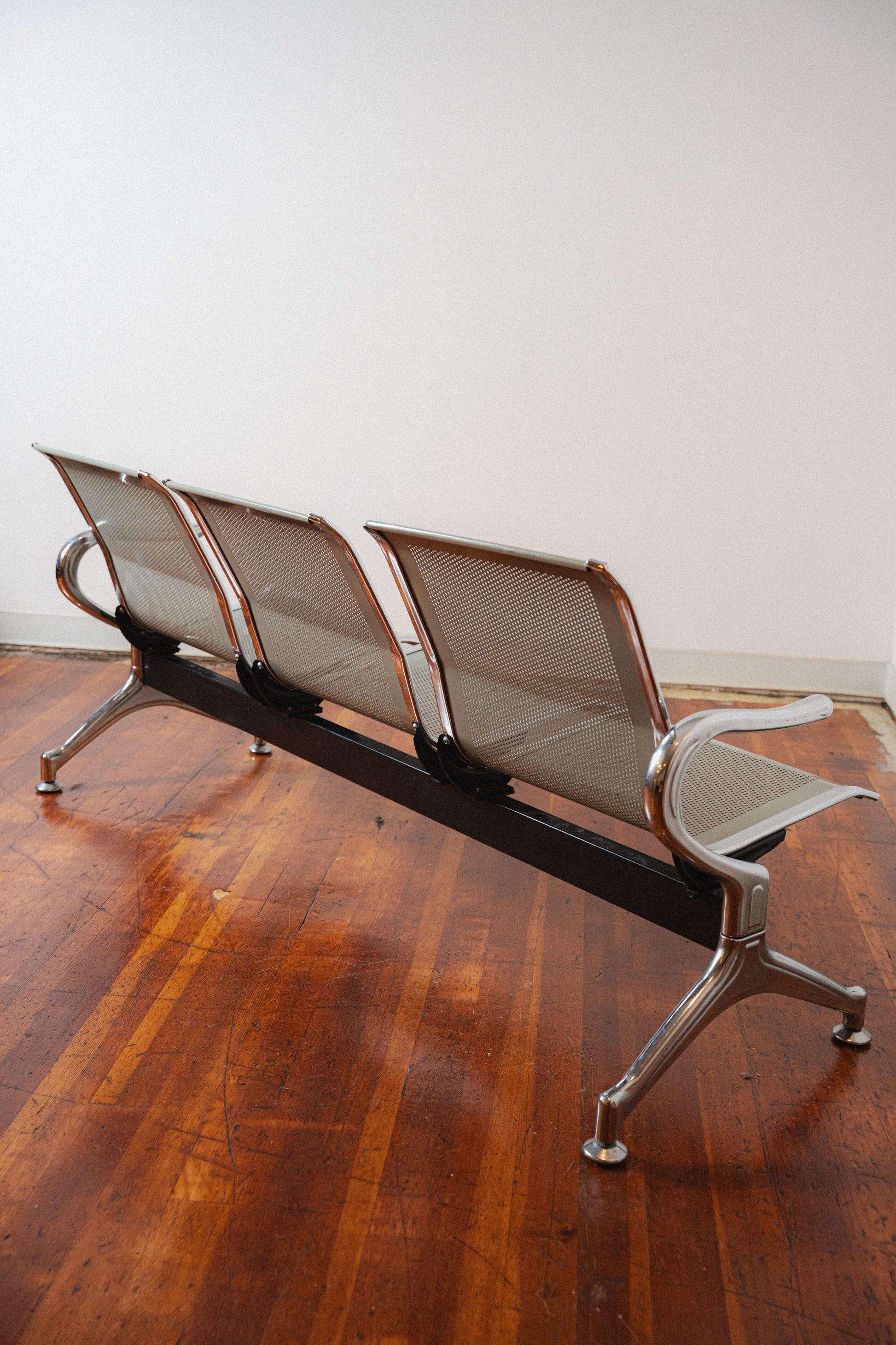 Eames-Style Aluminum Airport Bench Seat