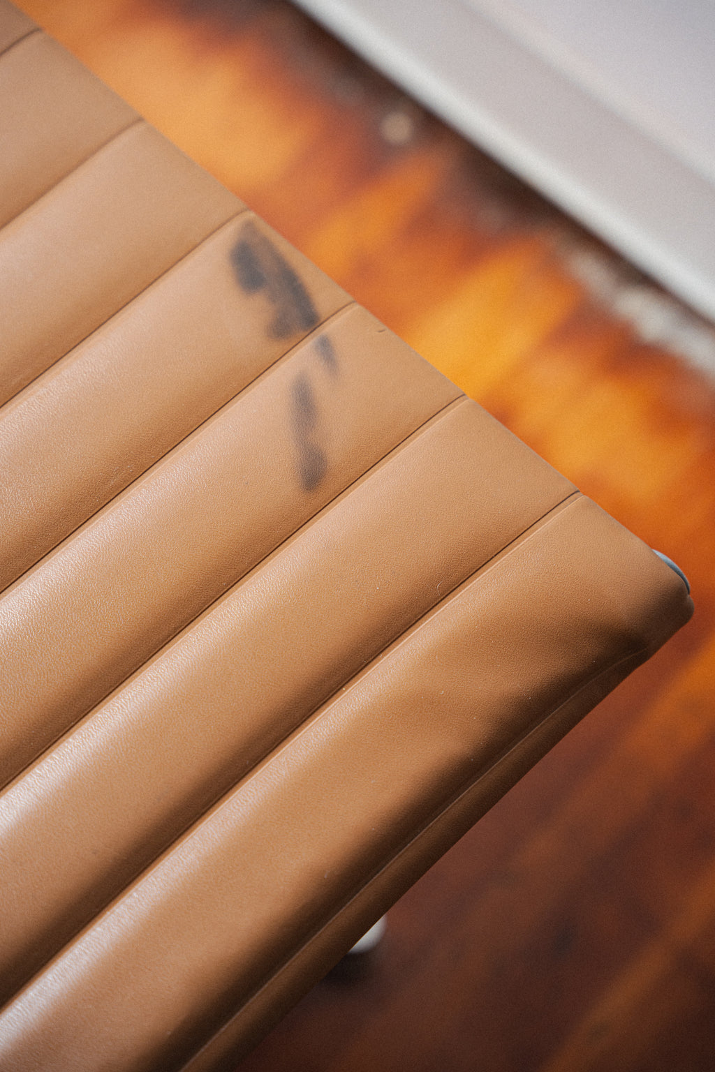 Early Production Eames Aluminum Group Chair by Charles & Ray Eames for Herman Miller