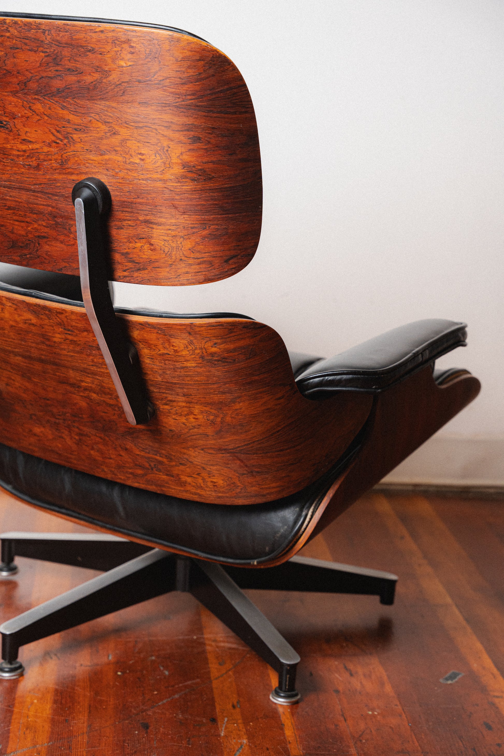 1960s 2nd Generation Eames 670 Lounge Chair with 671 Ottoman by Charles & Ray Eames for Herman Miller
