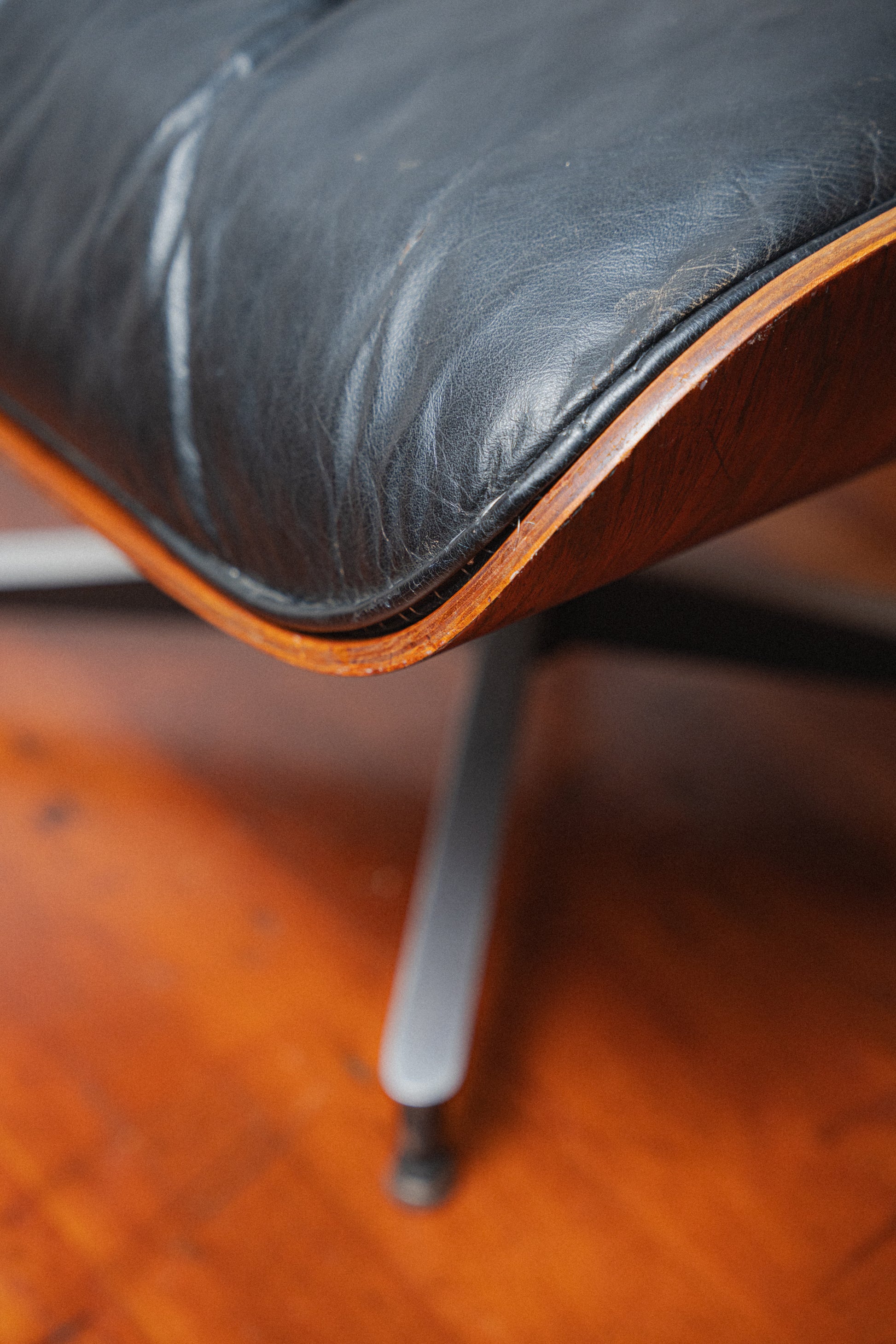 1960s 2nd Generation Eames 670 Lounge Chair with 671 Ottoman by Charles & Ray Eames for Herman Miller