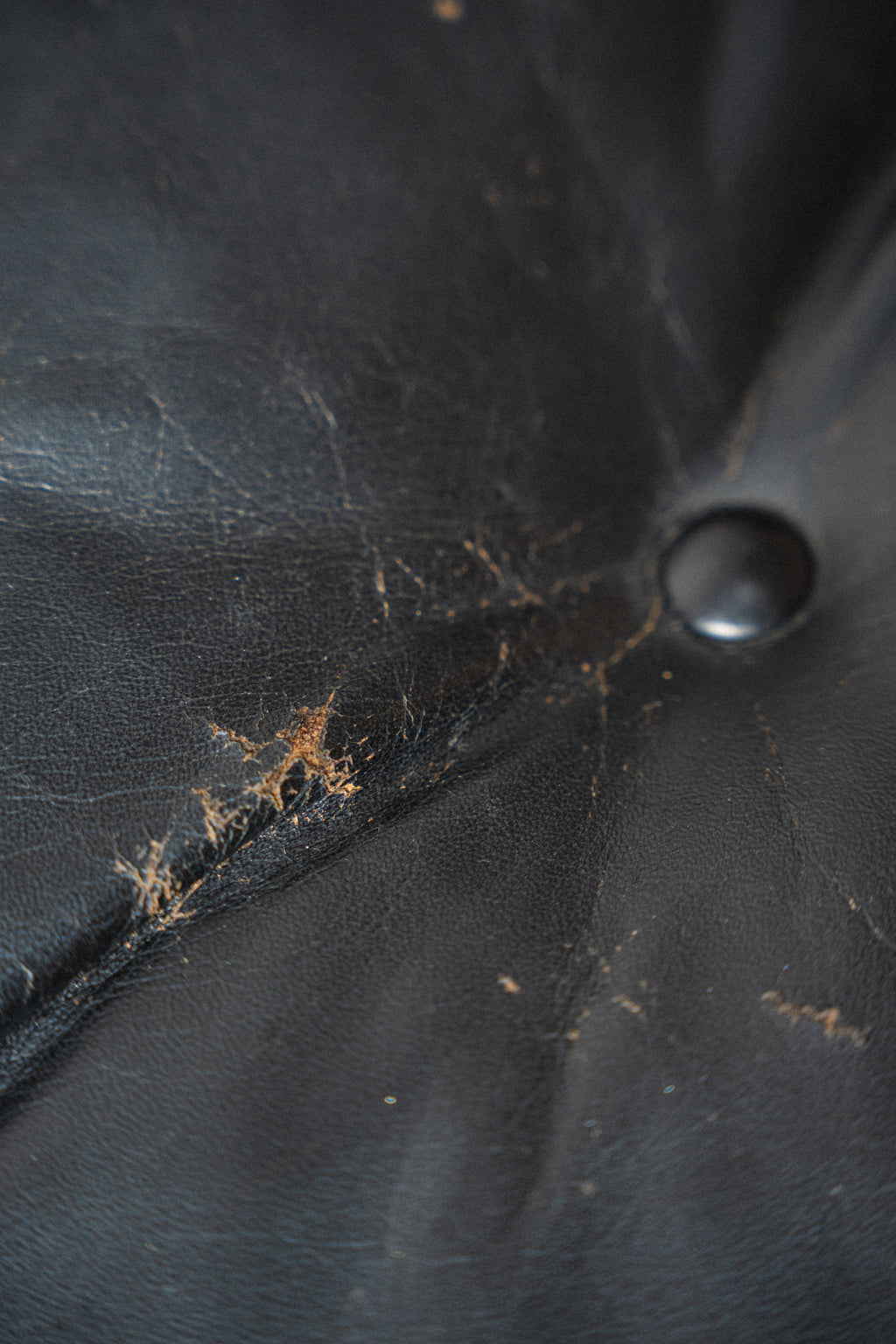 1960s 2nd Generation Eames 670 Lounge Chair with 671 Ottoman by Charles & Ray Eames for Herman Miller