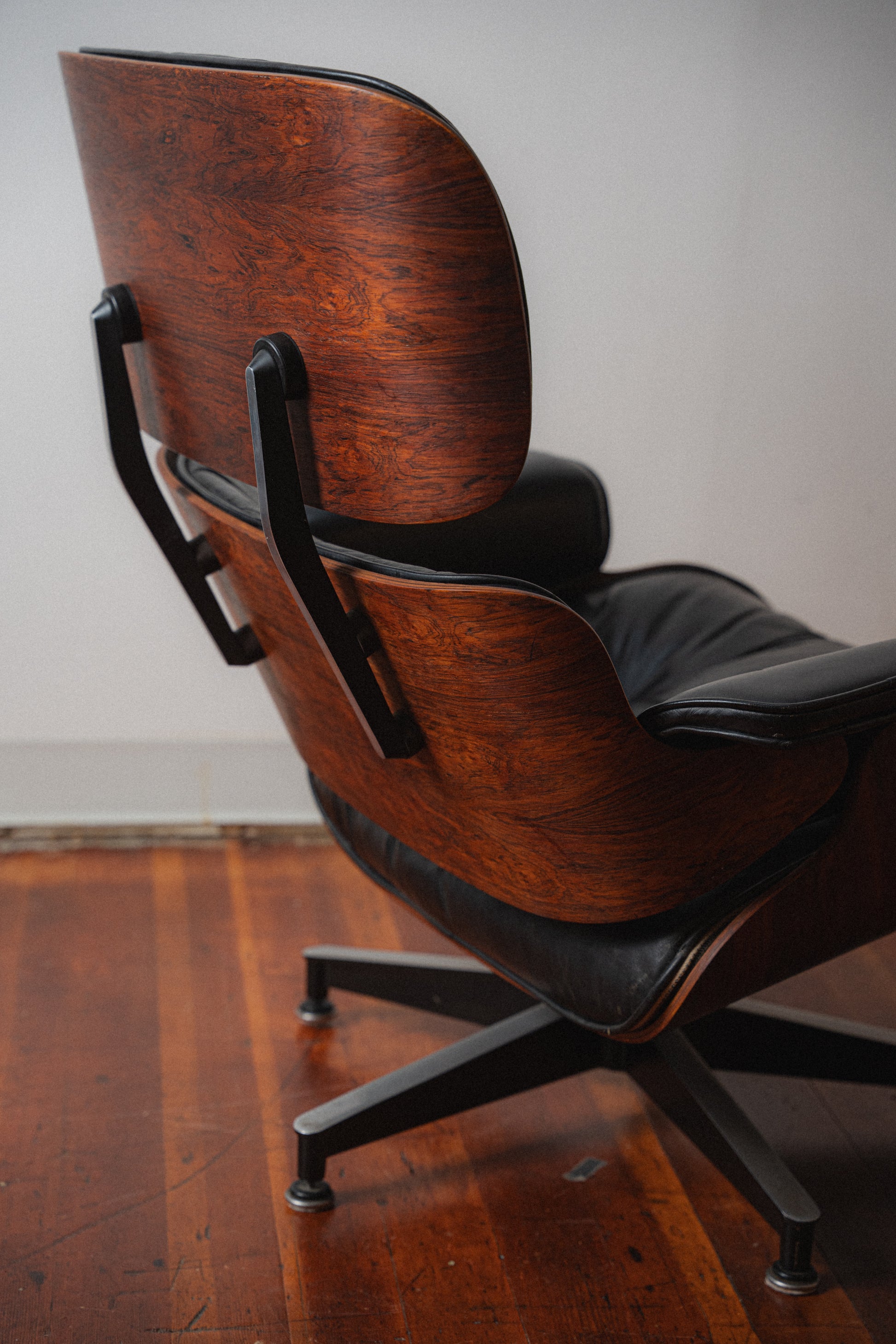 1960s 2nd Generation Eames 670 Lounge Chair with 671 Ottoman by Charles & Ray Eames for Herman Miller