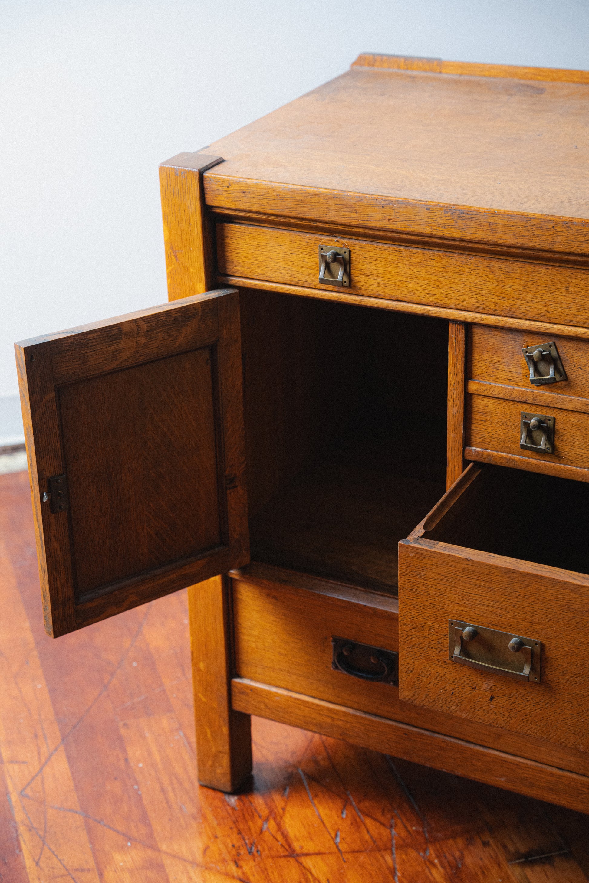L&J.G. Stickley Antique Mission Oak Arts & Crafts Sideboard, Circa 1910