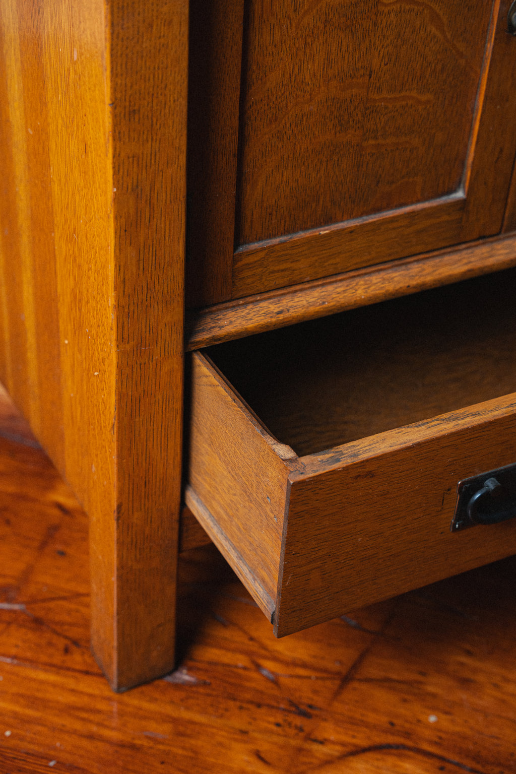 L&J.G. Stickley Antique Mission Oak Arts & Crafts Sideboard, Circa 1910
