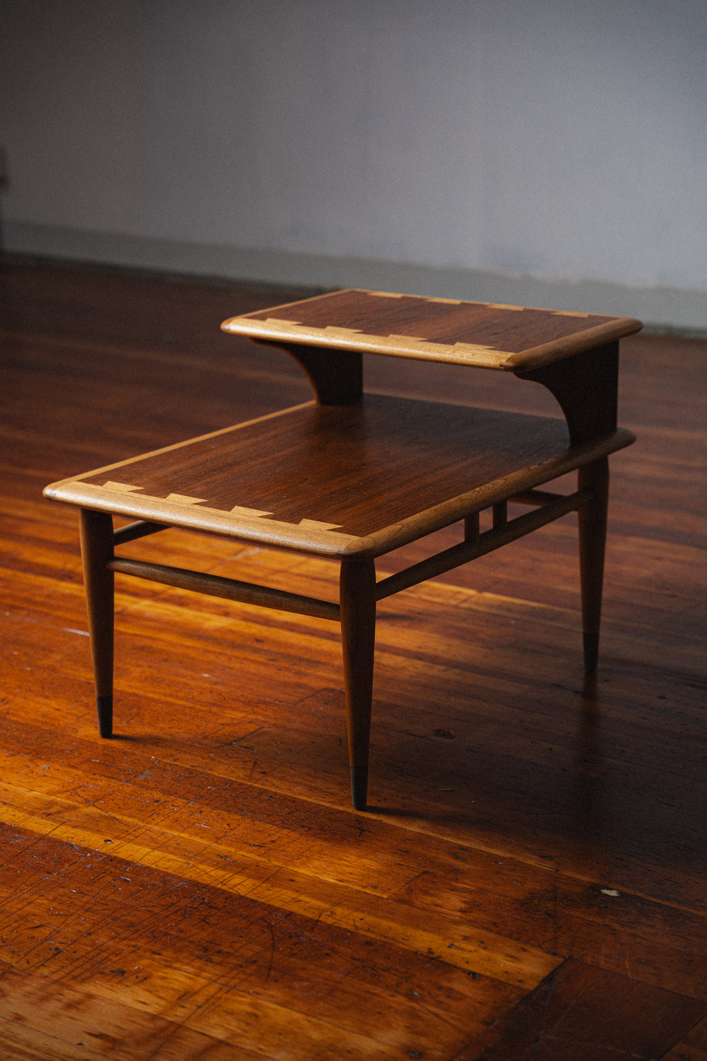 Lane "Acclaim" 2-Tier Side Tables