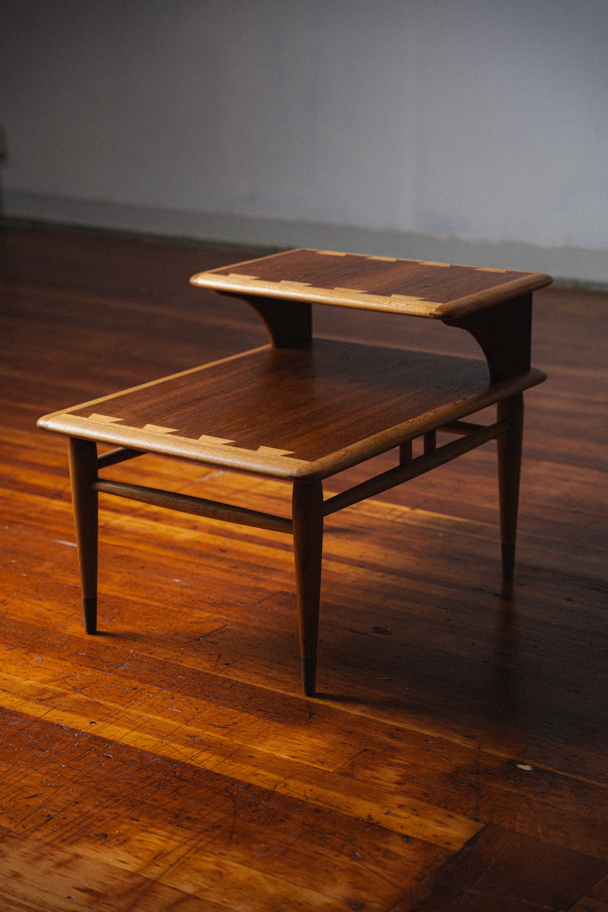 Lane "Acclaim" 2-Tier Side Tables