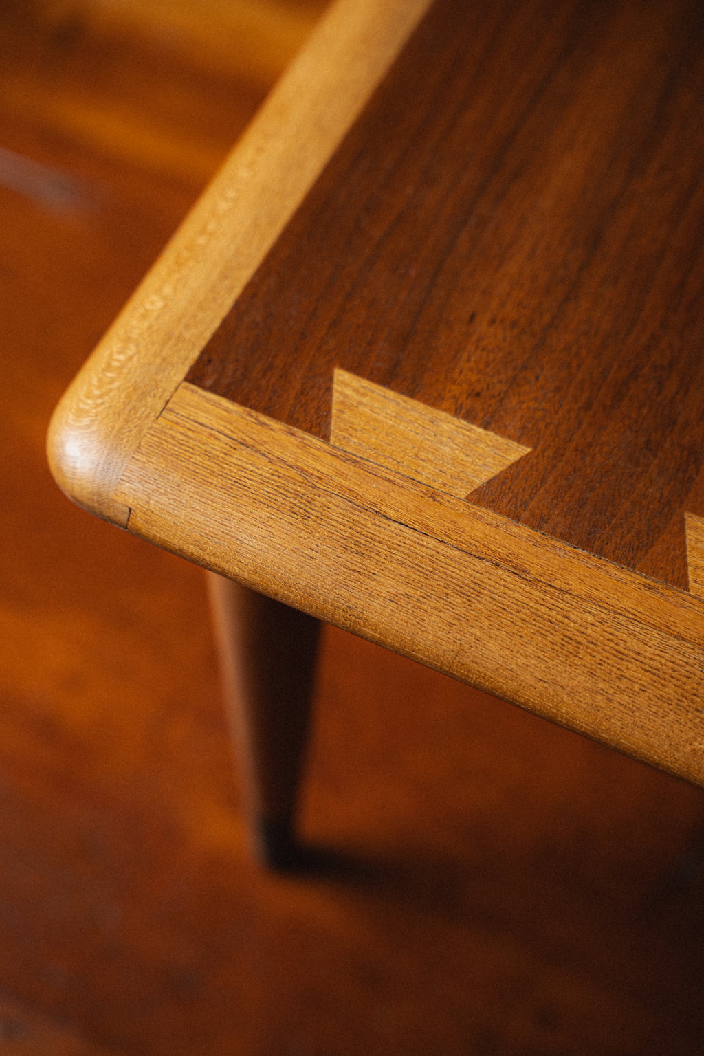 Lane "Acclaim" 2-Tier Side Tables
