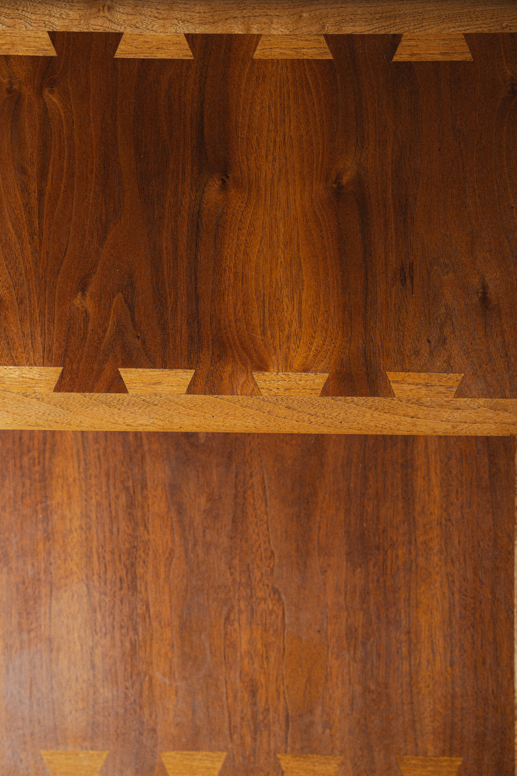 Lane "Acclaim" 2-Tier Side Tables