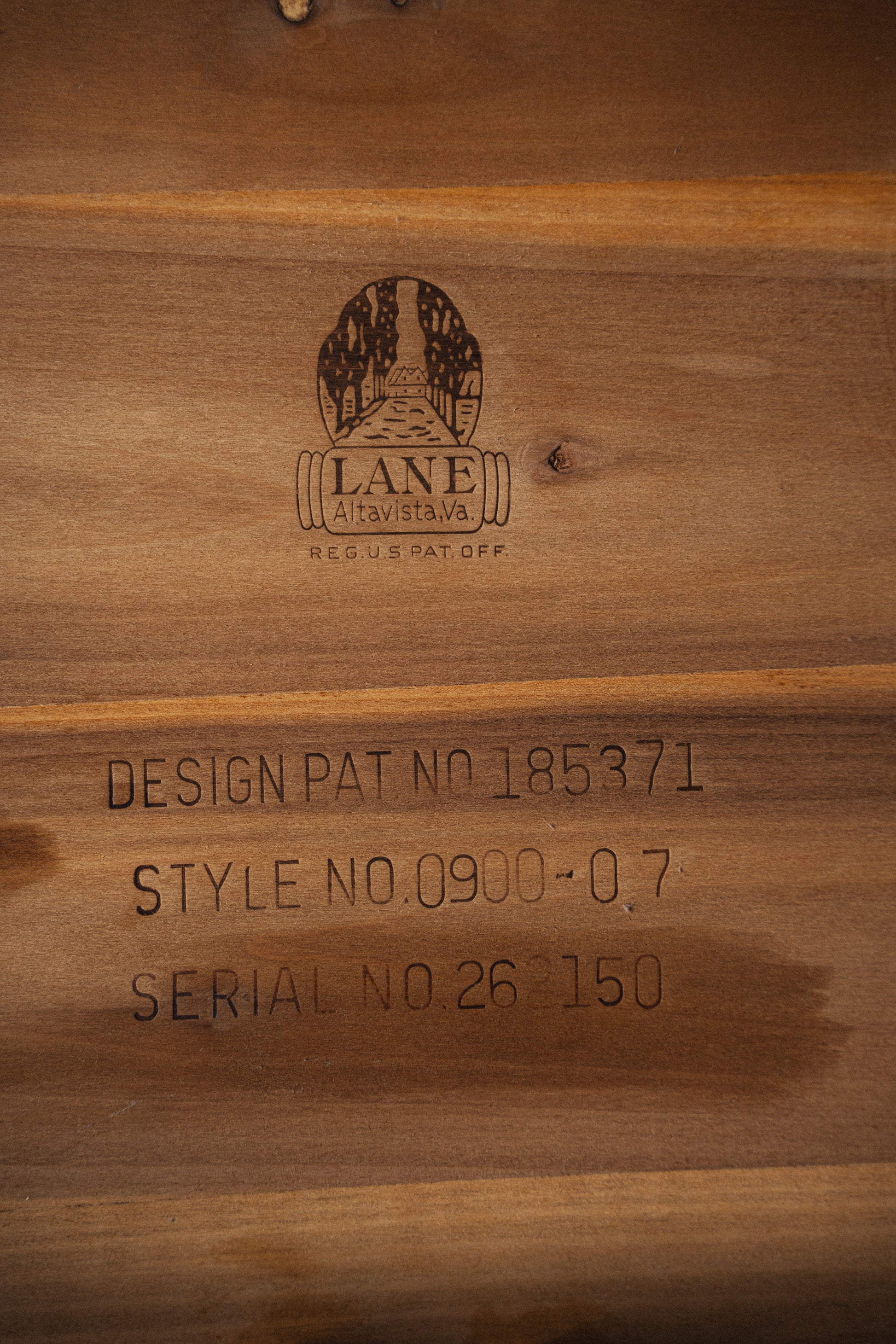 Lane "Acclaim" 2-Tier Side Tables