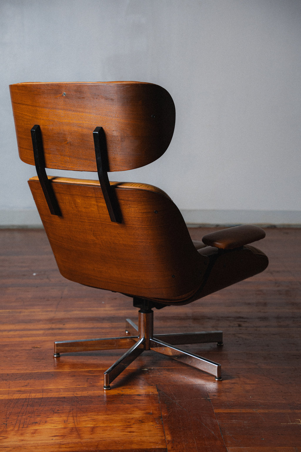 Plycraft Eames-Style Chair