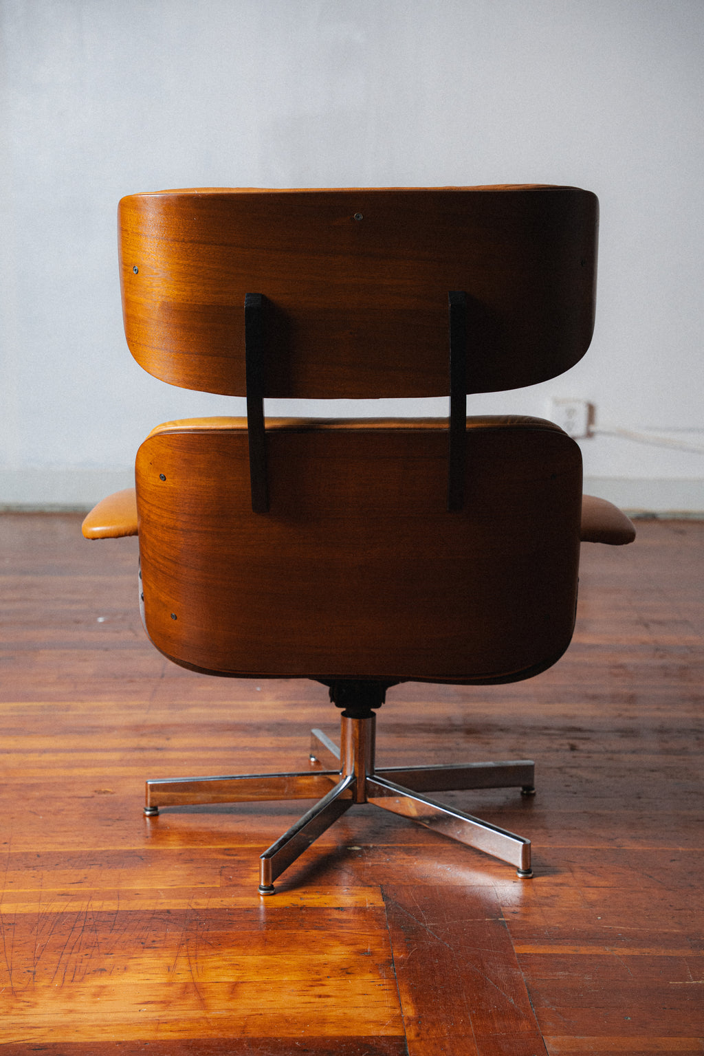 Plycraft Eames-Style Chair