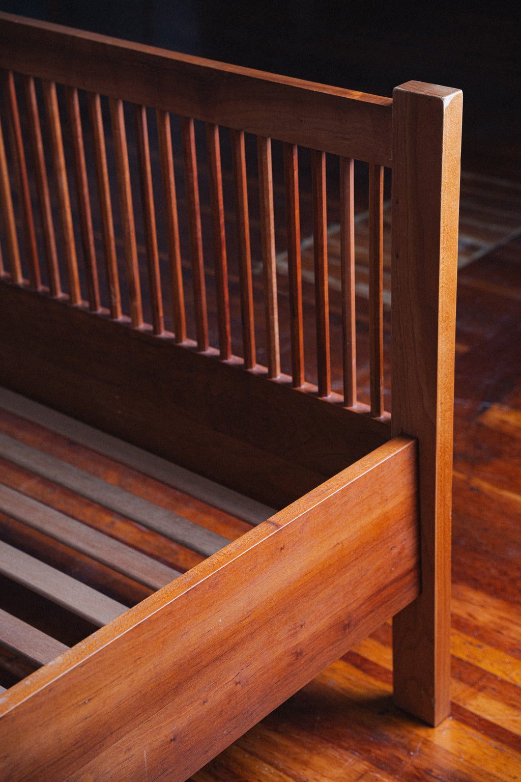 John Kelly J1 Series J-18 Spindle Cherry King Bed Frame