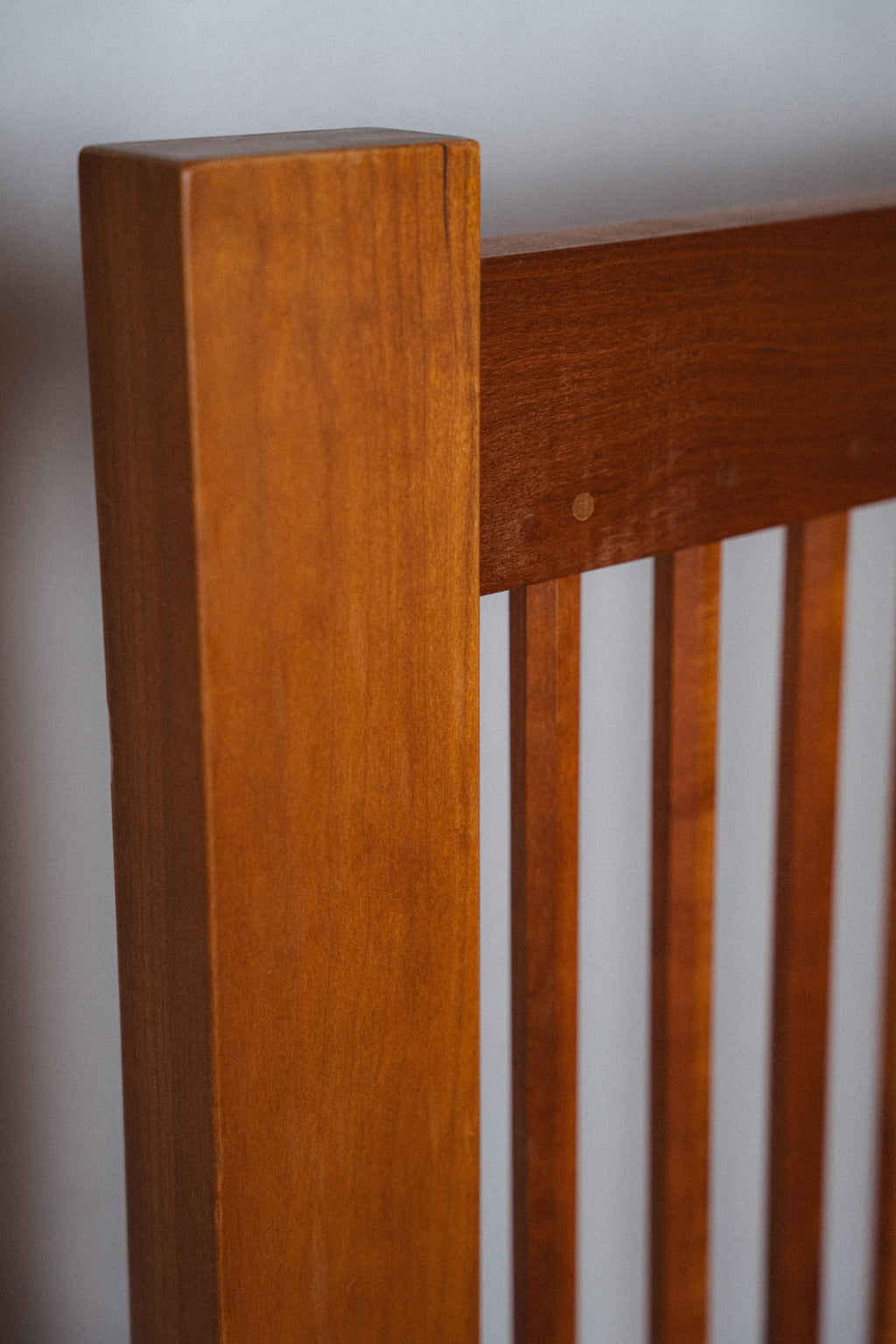 John Kelly J1 Series J-18 Spindle Cherry King Bed Frame
