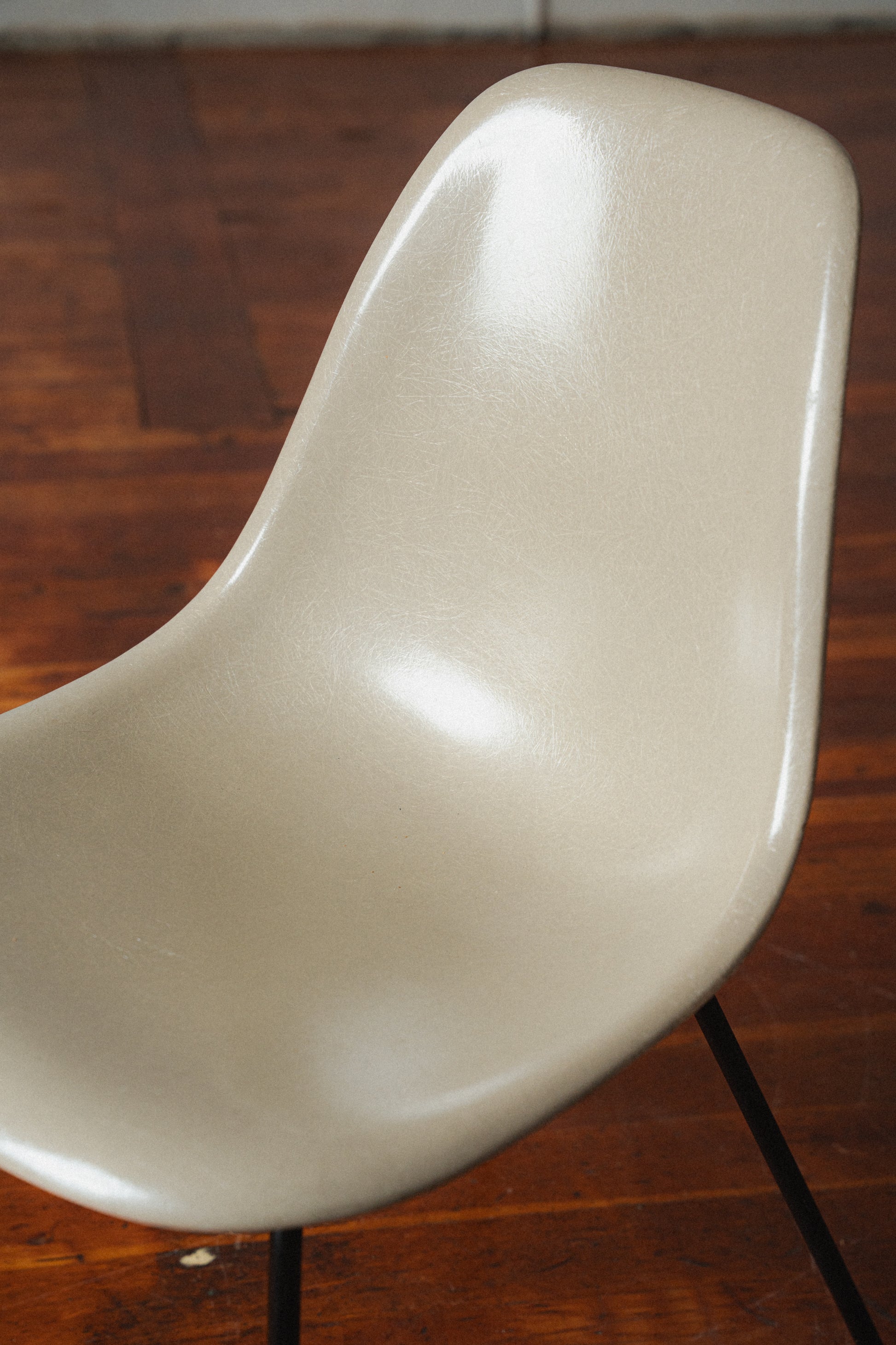 Eames Molded Fiberglass Chair