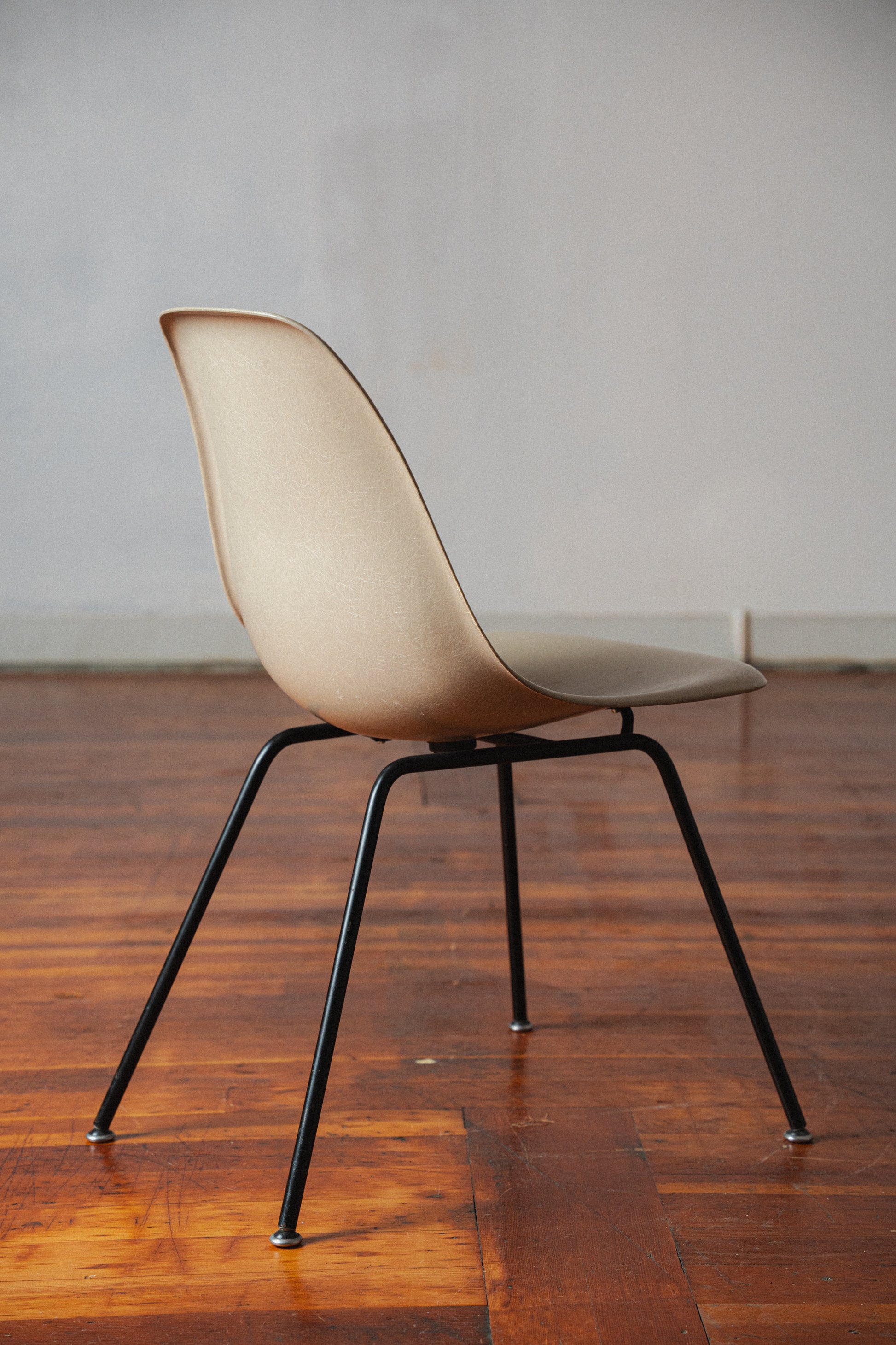 Eames Molded Fiberglass Chair