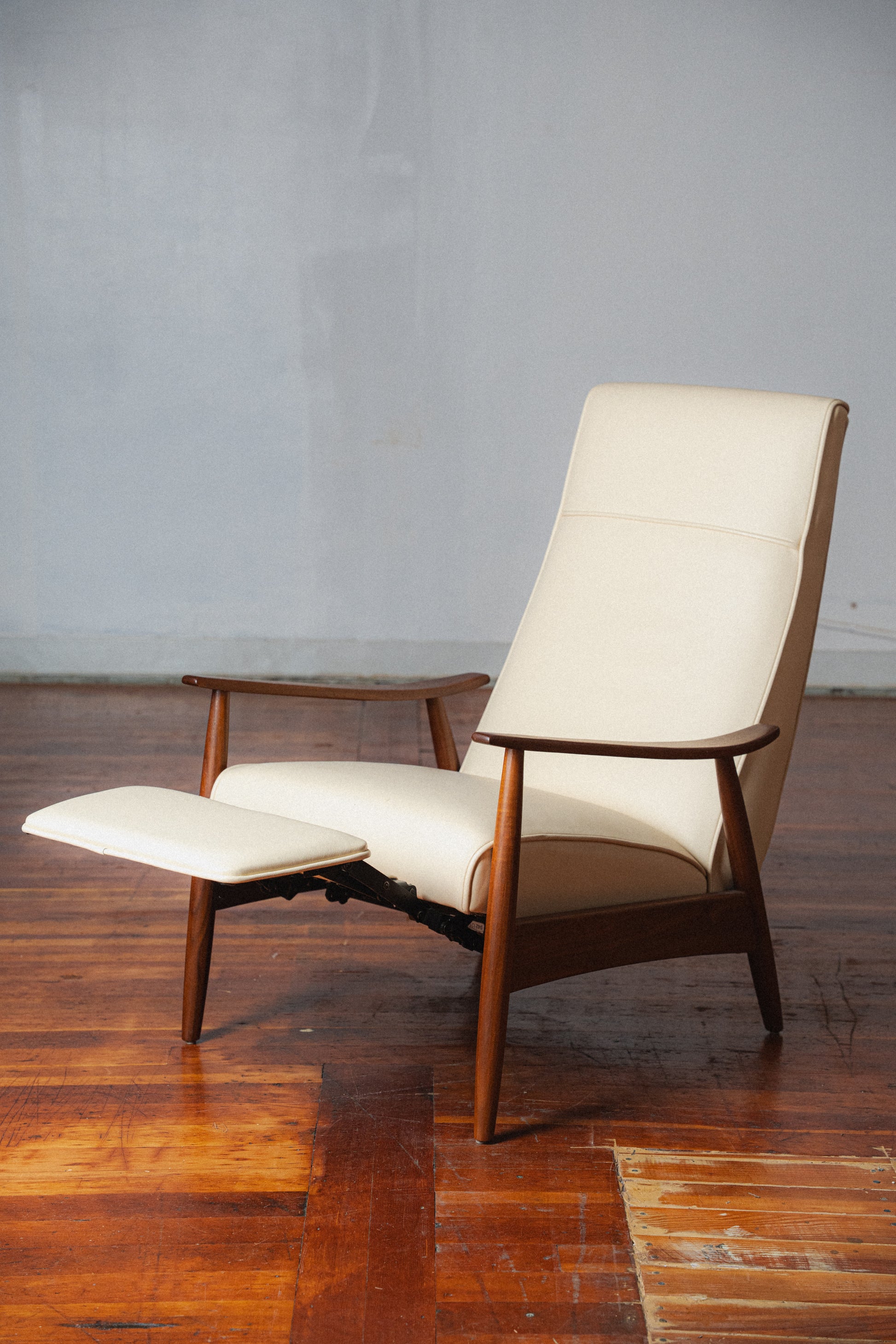 "Recliner 74" by Milo Baughman for Thayer Coggin