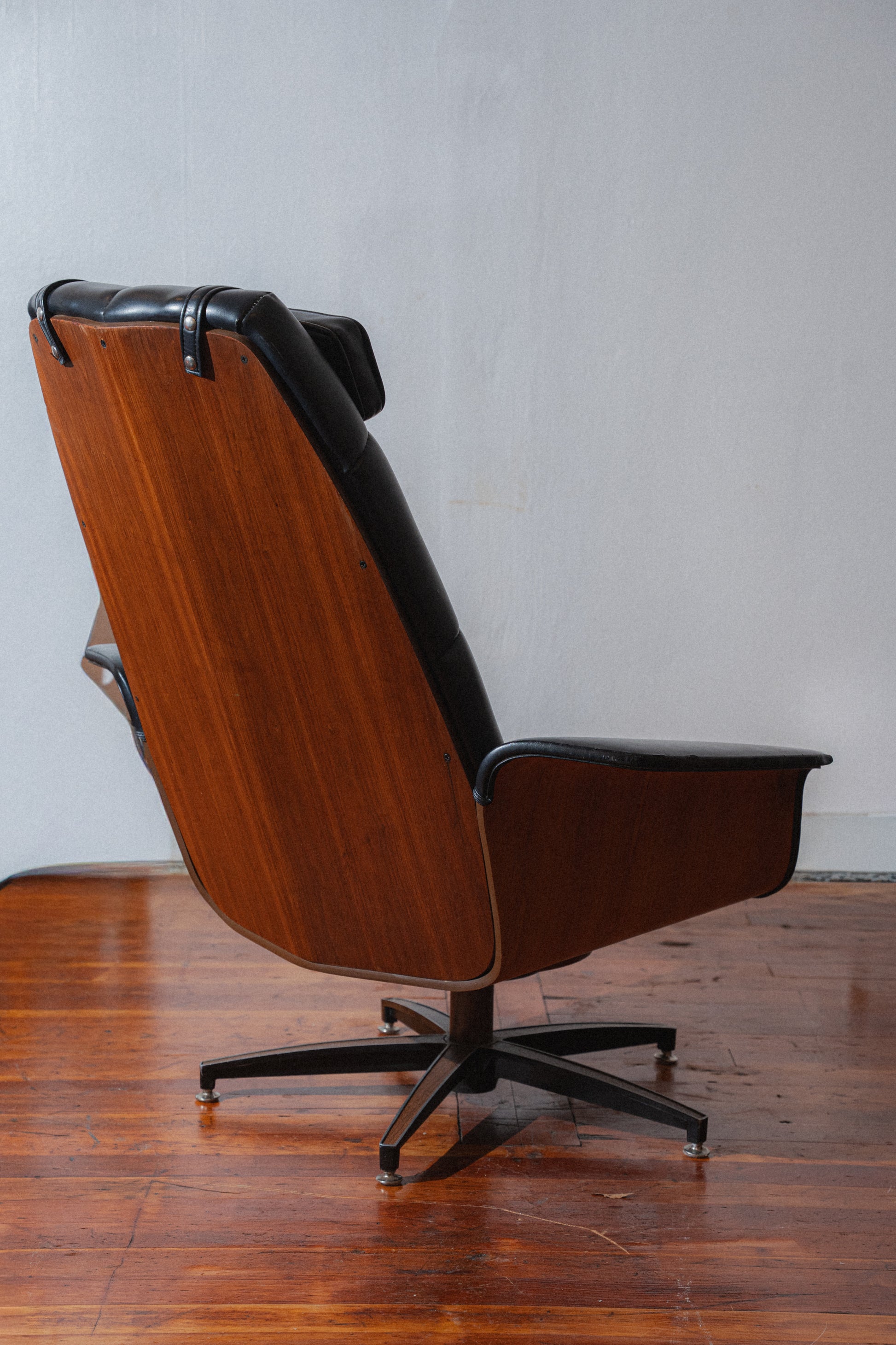 Mr. Chair by George Mulhauser for Plycraft