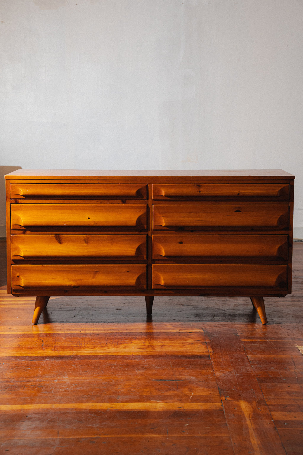 Pine 6-Drawer Dresser by Franklin Shockey Company