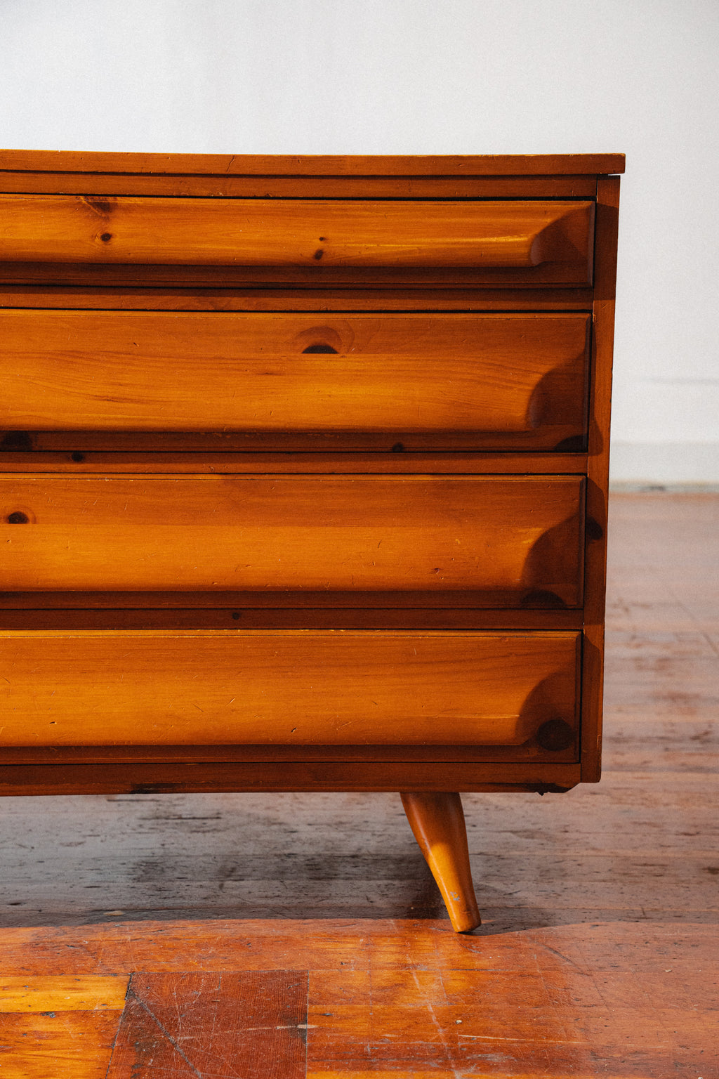 Pine 6-Drawer Dresser by Franklin Shockey Company