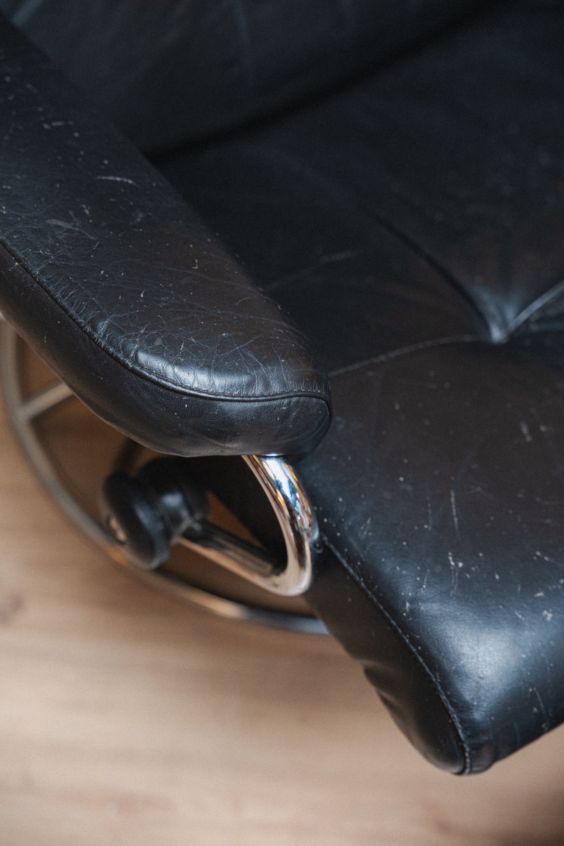 Ekornes Stressless Lounger + Ottoman