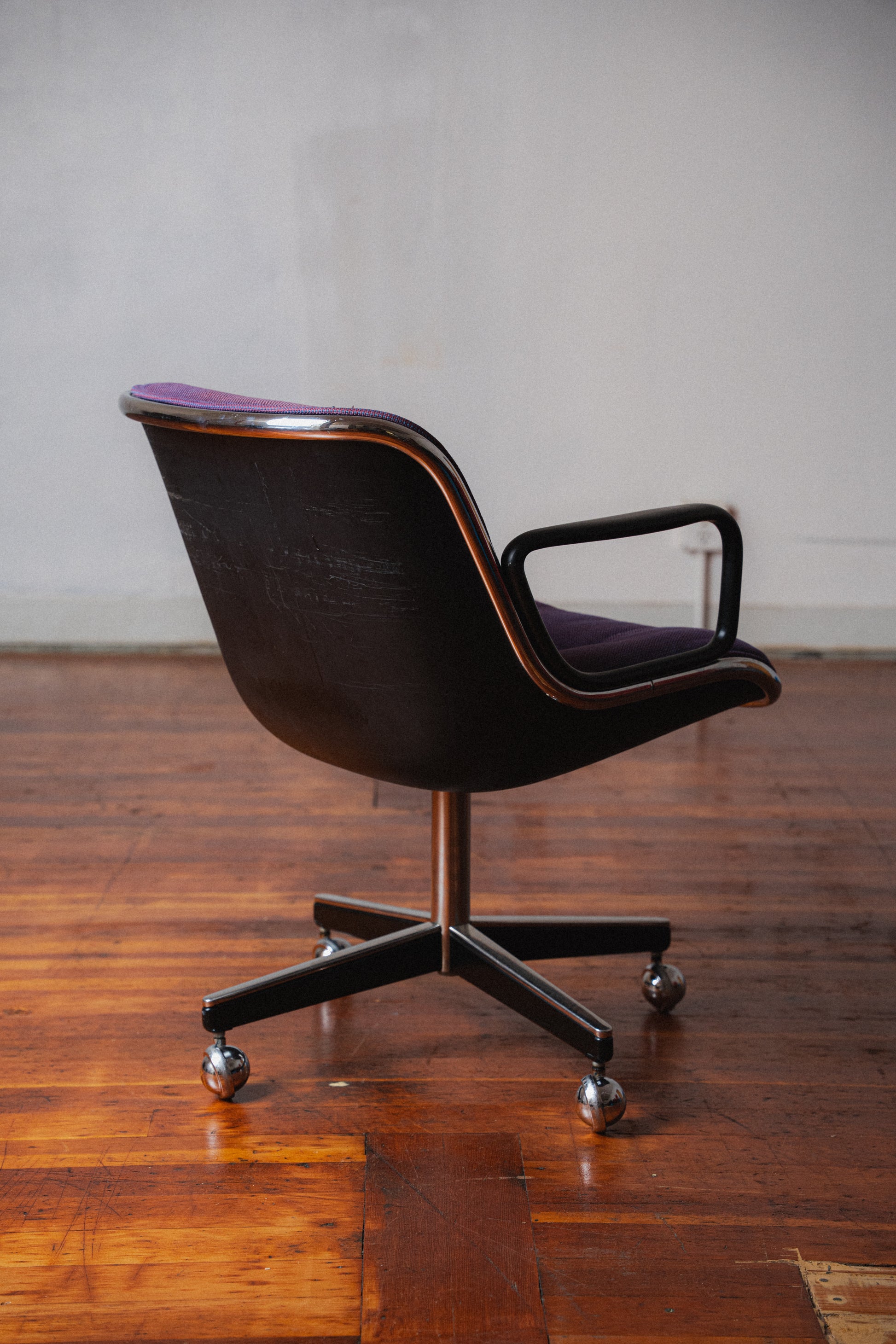 1960s Pollock Executive Chair by Charles Pollock for Knoll