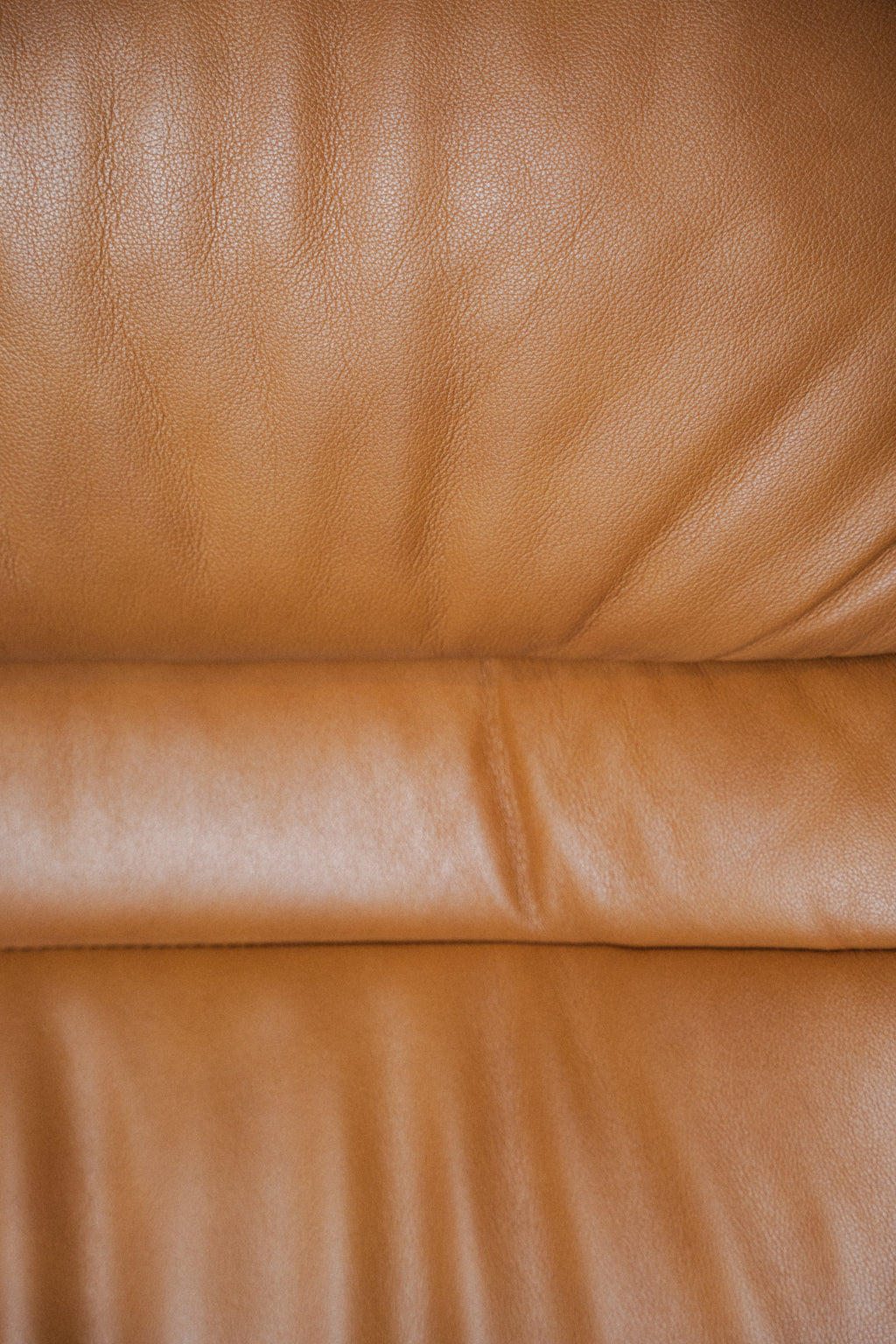 Ekornes Stressless Lounger w/ Ottoman and Side Table