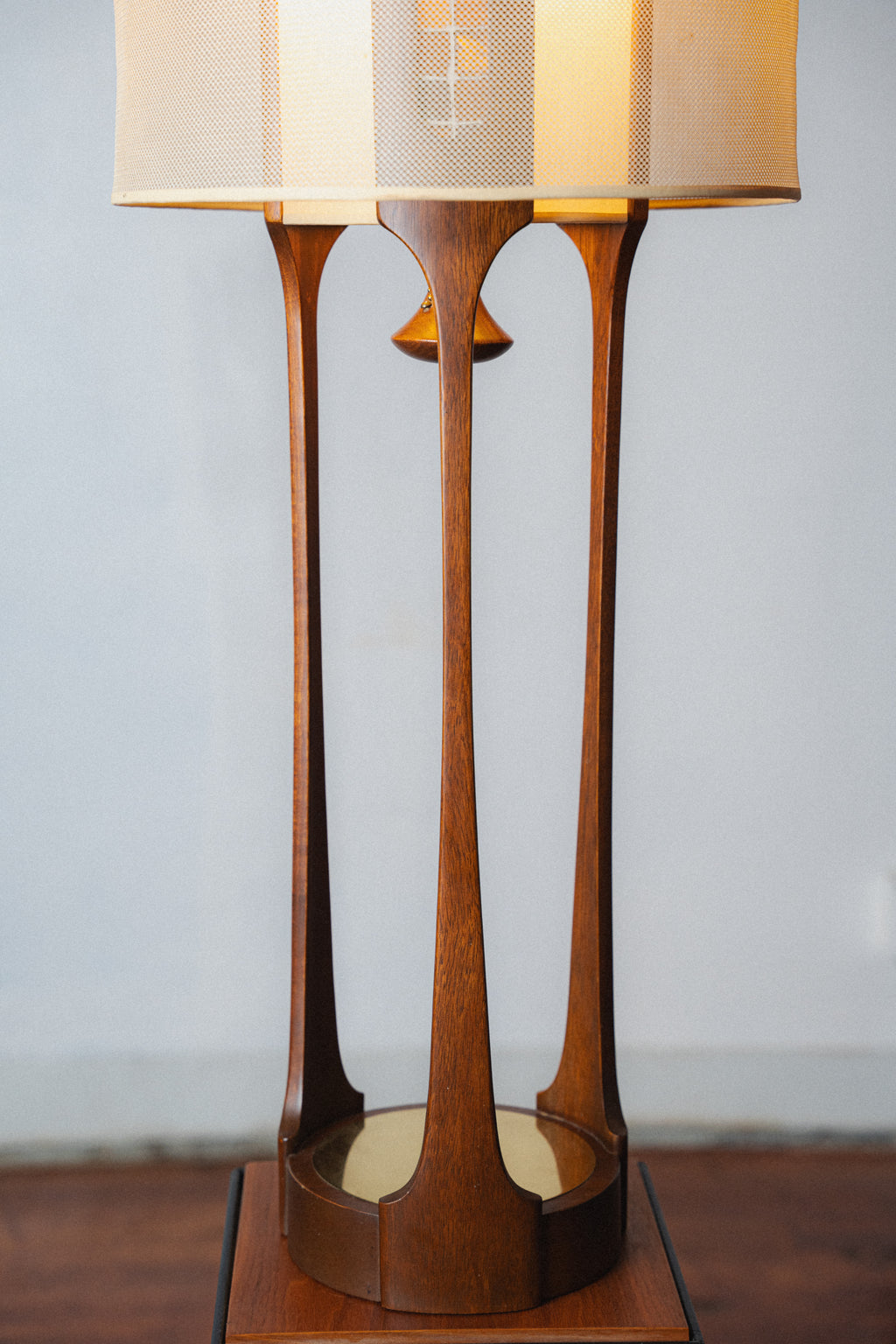 Sculptural Walnut Table Lamp by Arthur Jacobs for Modeline of California