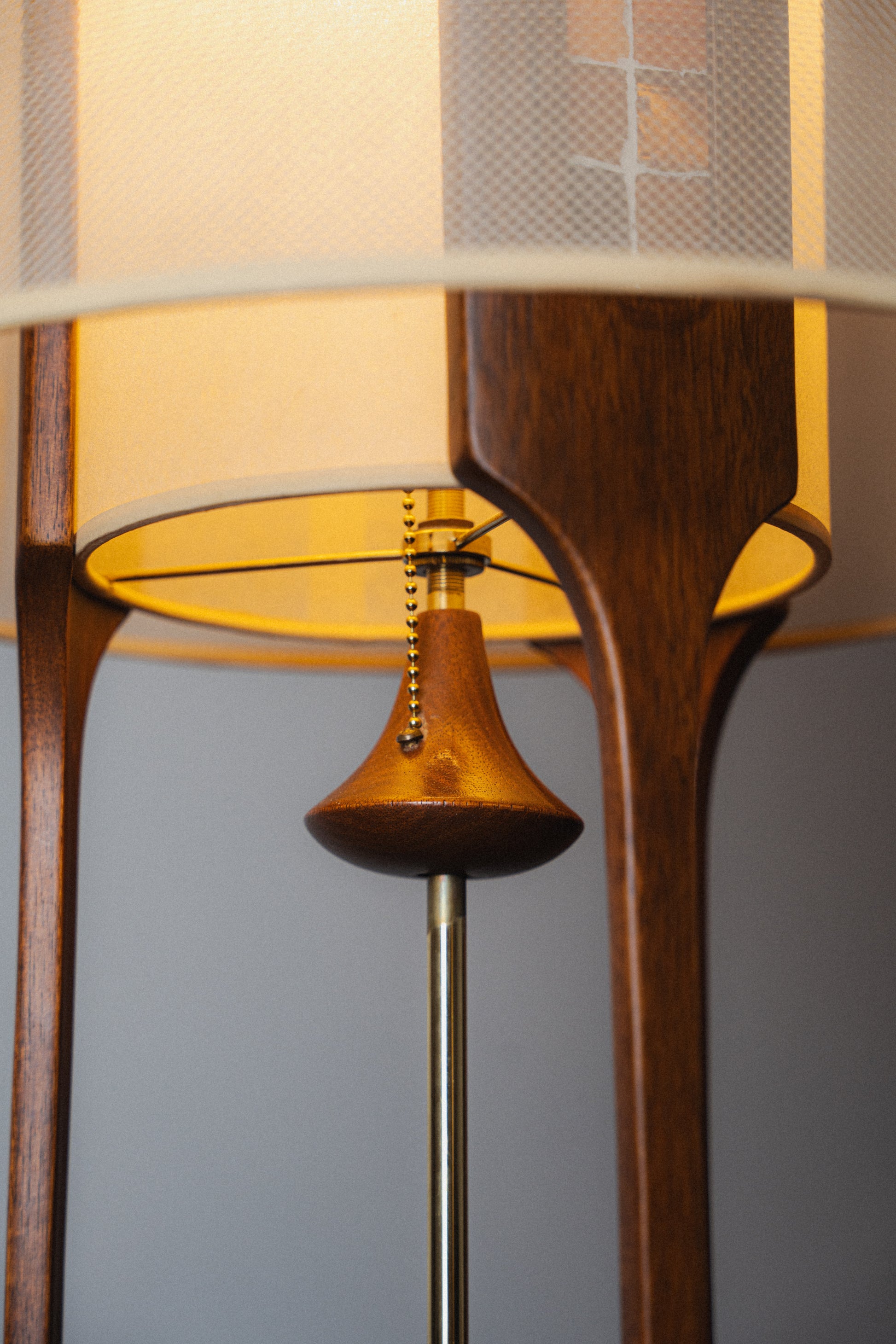 Sculptural Walnut Table Lamp by Arthur Jacobs for Modeline of California