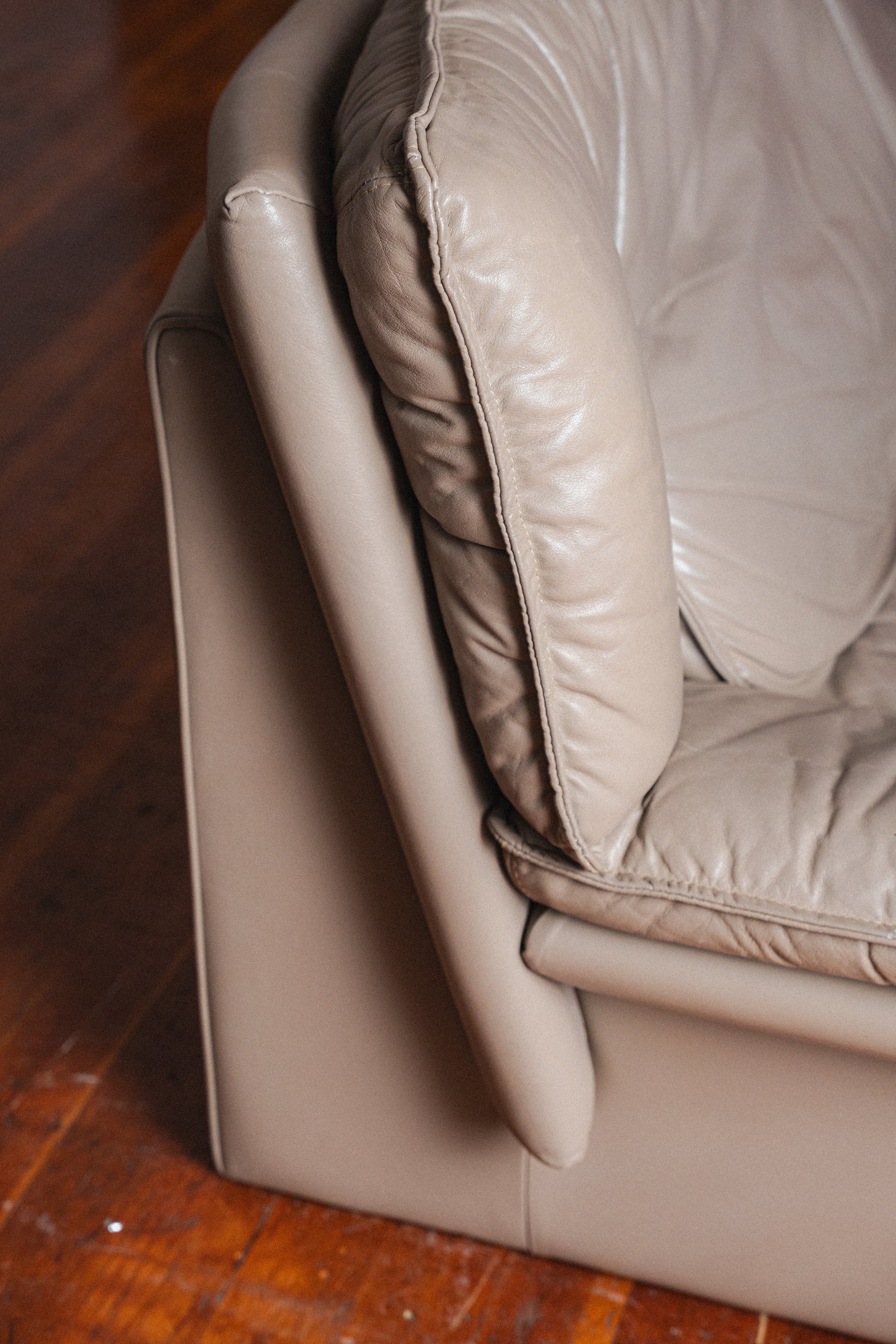 Nicoletti Salotti Postmodern Italian Loveseat