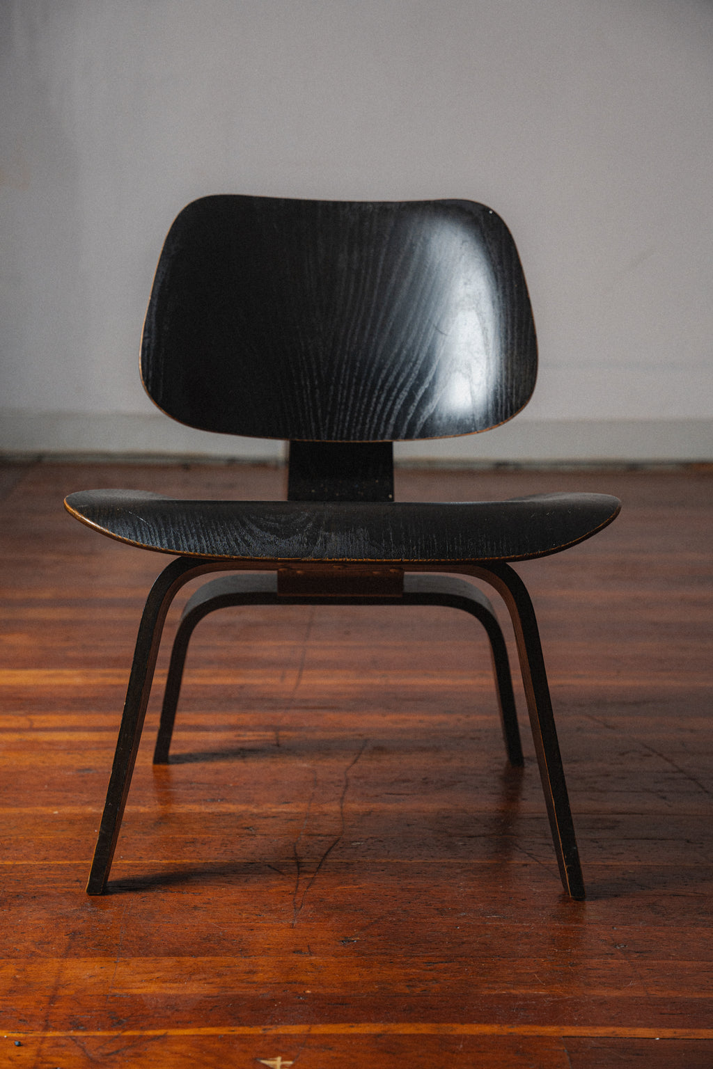 Rare 1946 Eames LCW 5-2-5 Chair, for Evans, Pre-Herman Miller