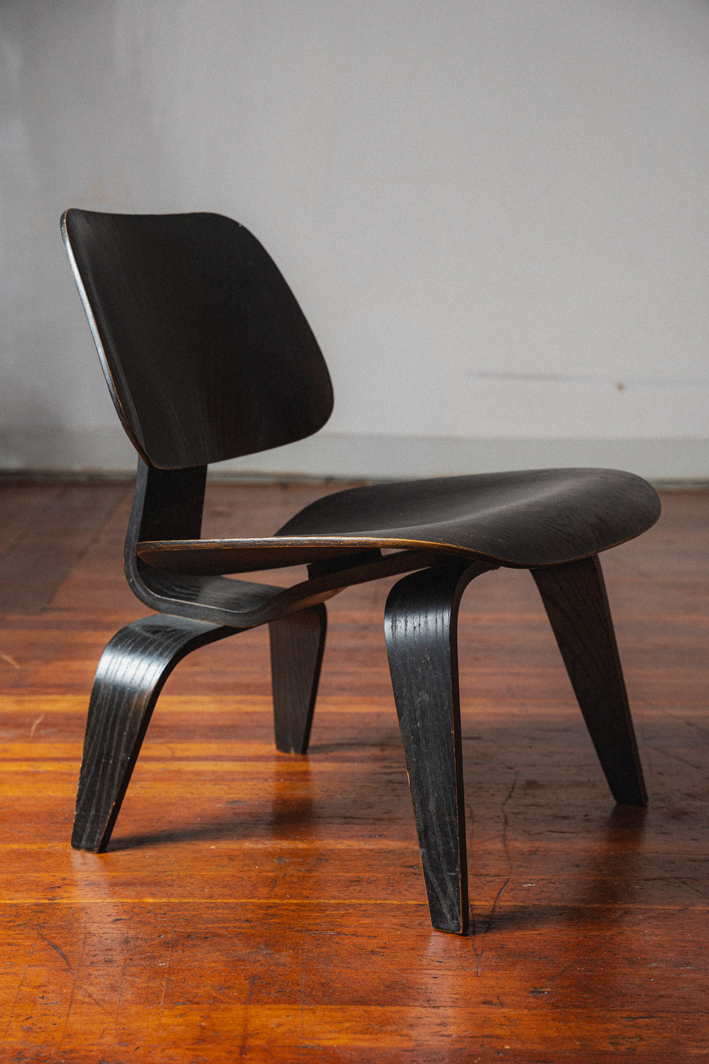 Rare 1946 Eames LCW 5-2-5 Chair, for Evans, Pre-Herman Miller