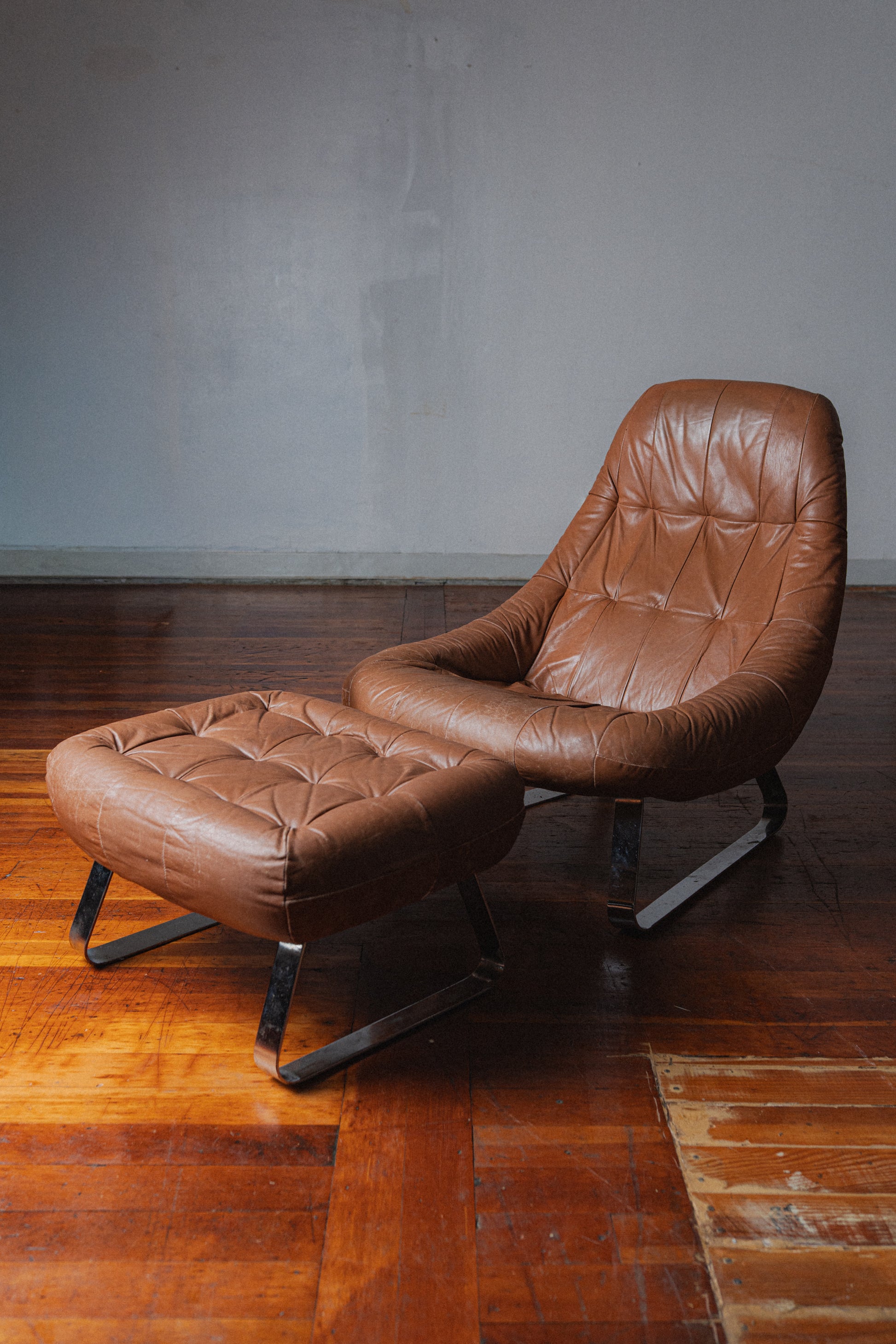 MP-163 "Earth Chair" by Percival Lafer, Brazil