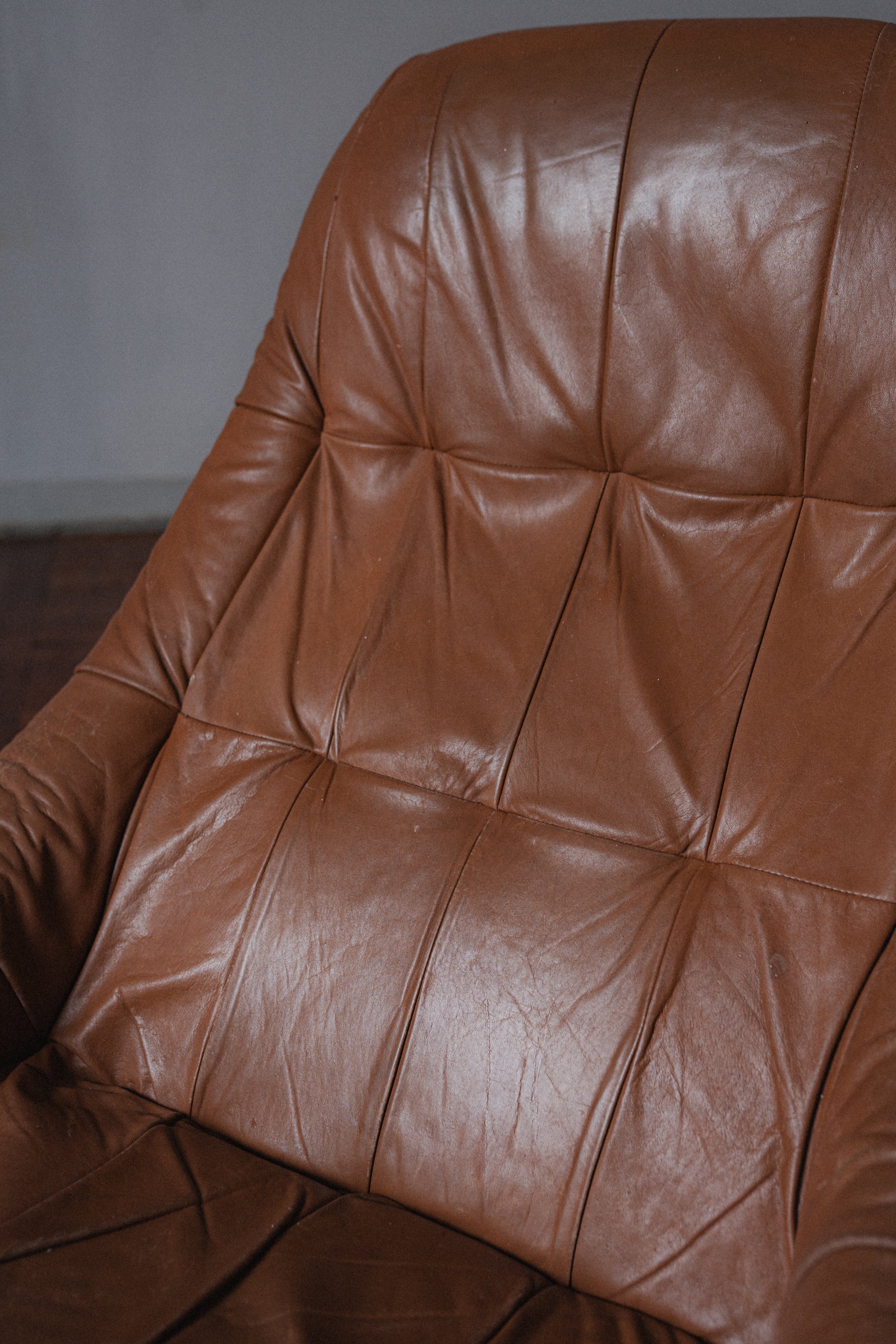MP-163 "Earth Chair" by Percival Lafer, Brazil