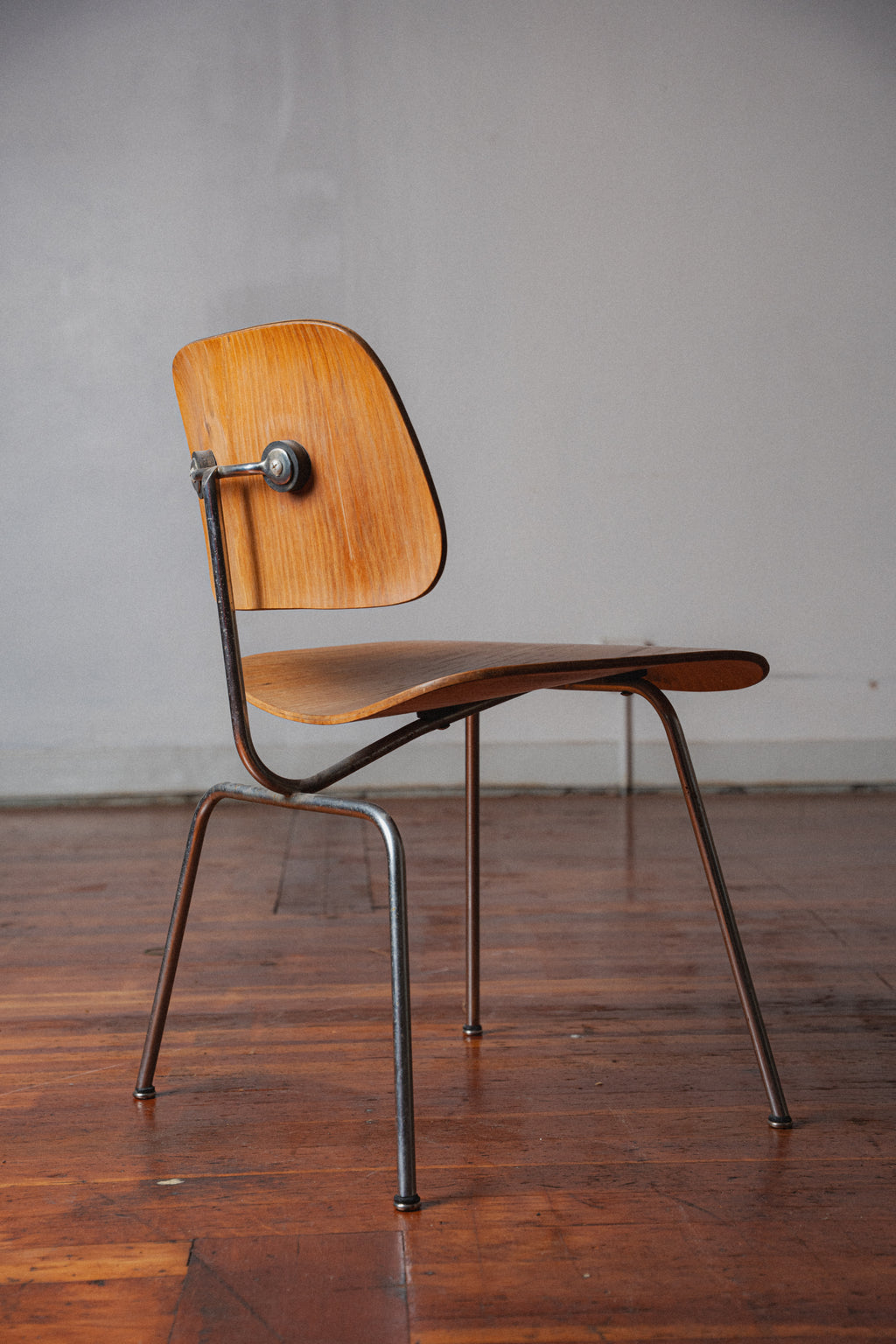 1947-1949 Eames DCM Chair for Evans-Herman Miller