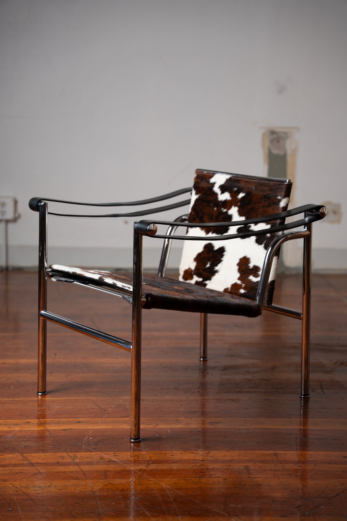 LC1 "Basculant" Chair in Cowhide by Le Corbusier for Cassina